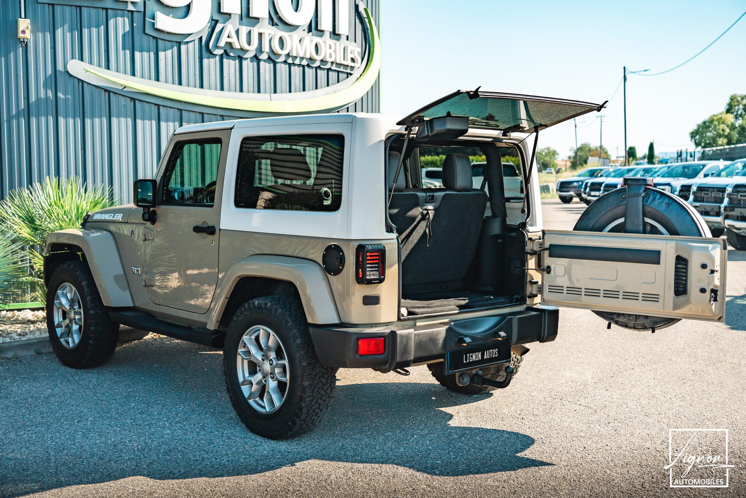 Photo Jeep Wrangler 2.8 CRD 200CH Série Limitée "JK Édition" N°48/1250 BVA 3 portes