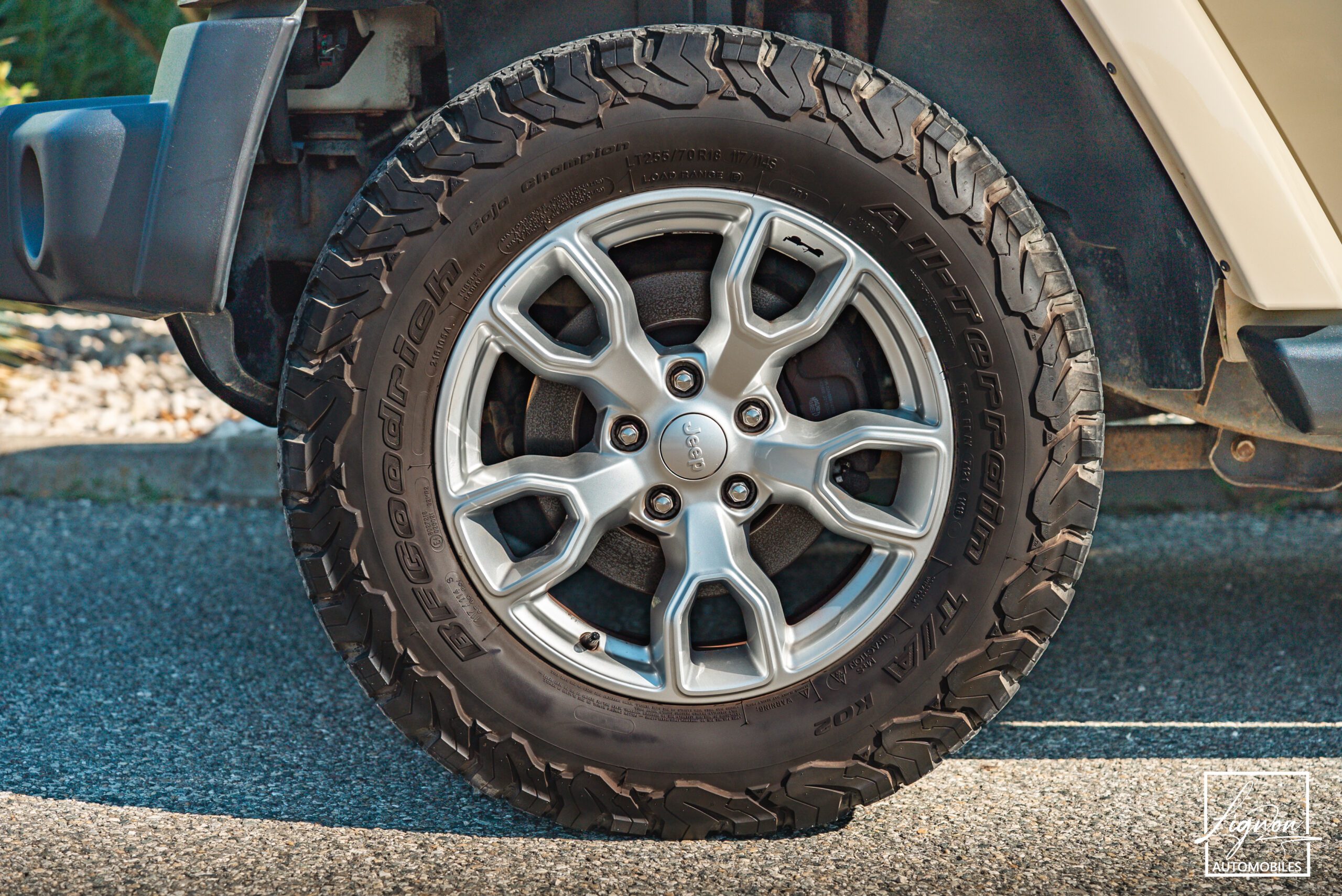 Photo Jeep Wrangler 2.8 CRD 200CH Série Limitée "JK Édition" N°48/1250 BVA 3 portes