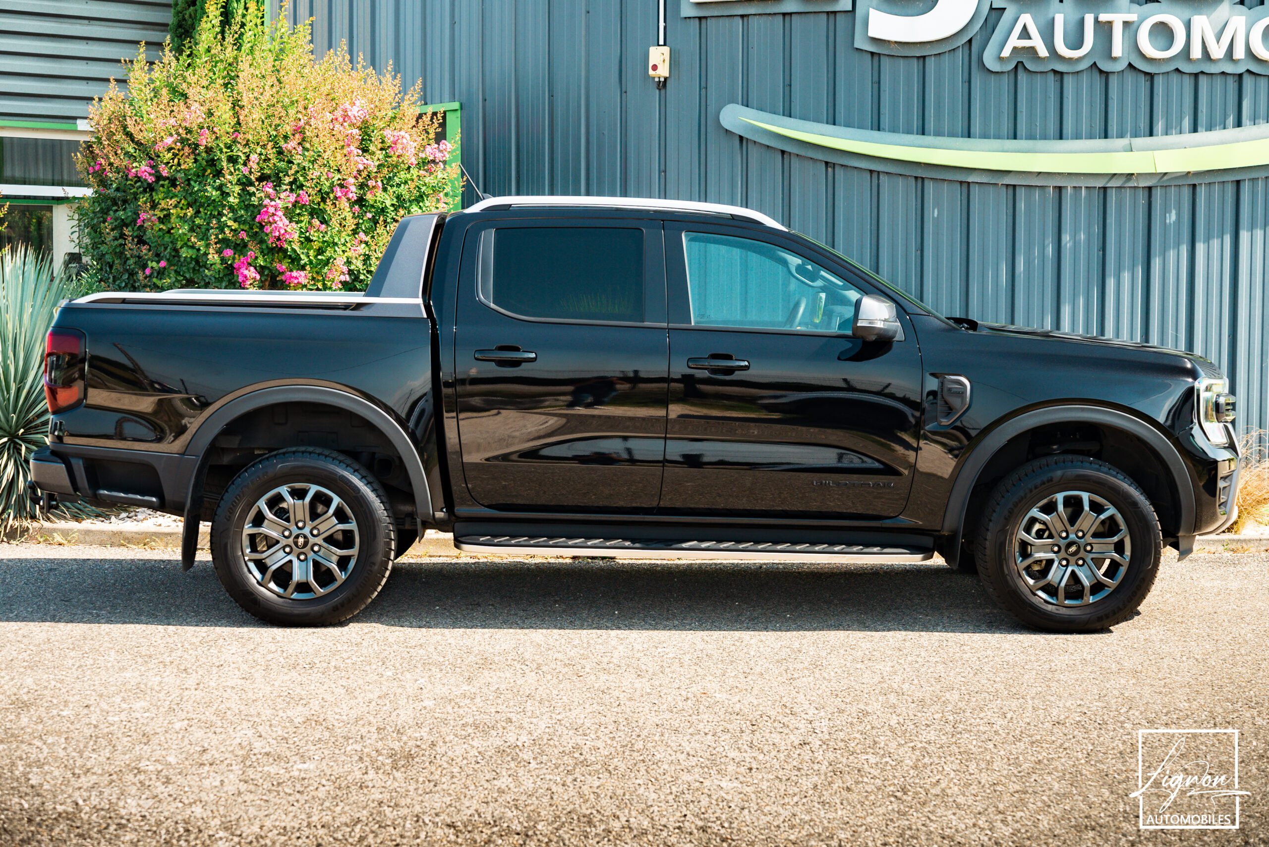 Photo Ford Ranger Wildtrak Double Cabine 2.0 ECOBLUE 205 CH - TVA RECUPERABLE