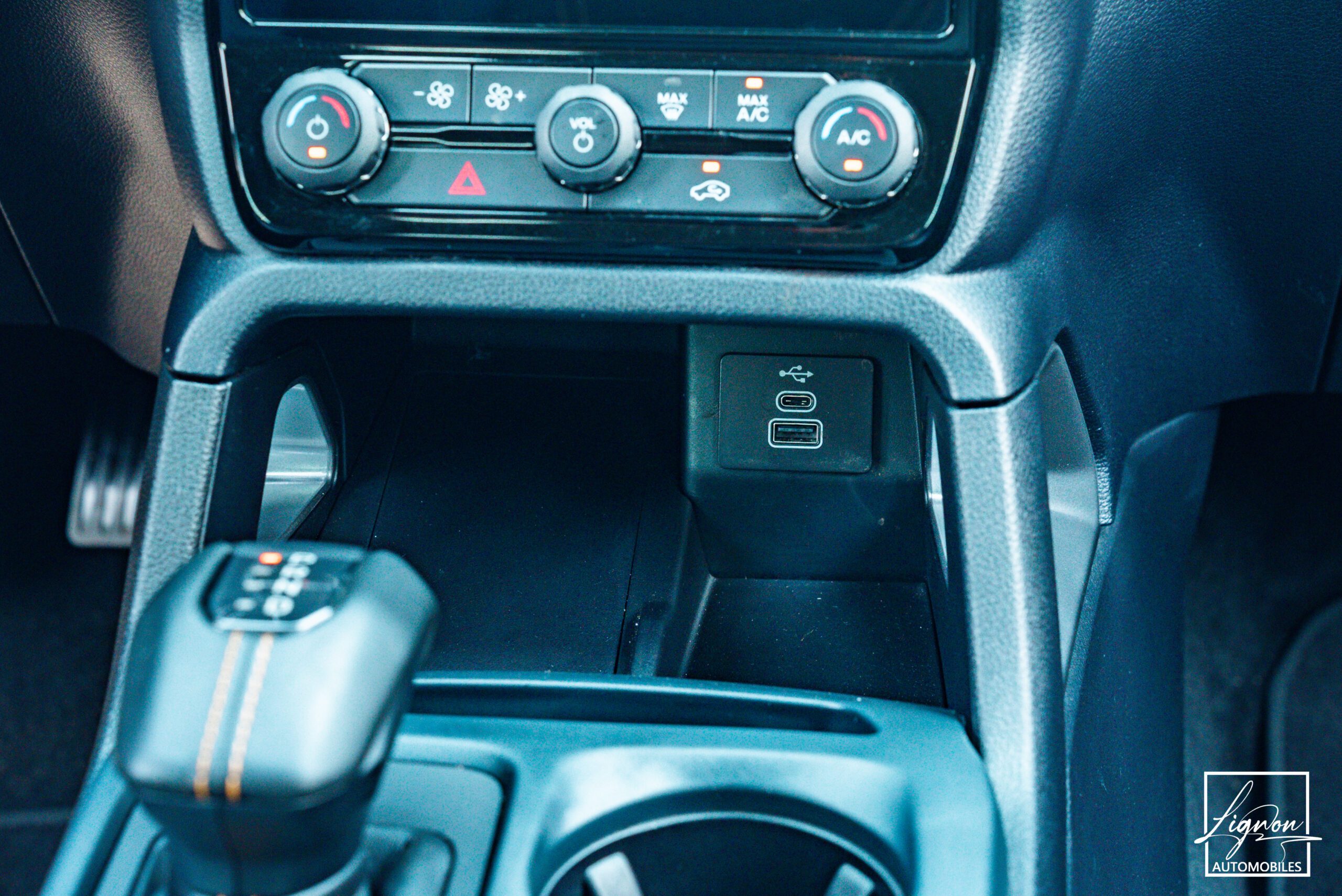 Photo Ford Ranger Wildtrak Double Cabine 2.0 ECOBLUE 205 CH - TVA RECUPERABLE