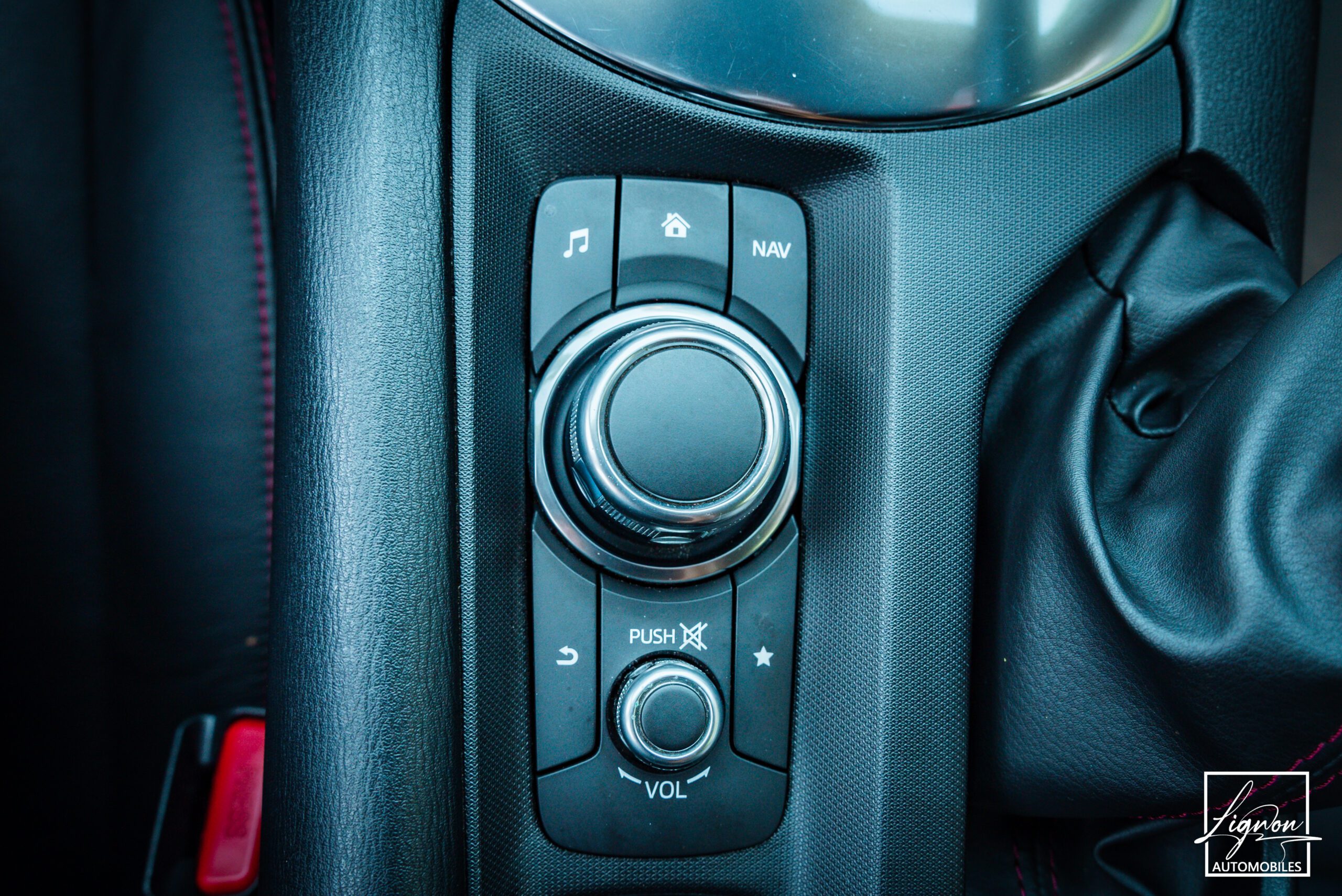 Photo Mazda MX-5 MX5 ST 2.0L SKYACTIV-G 184 ch Selection
