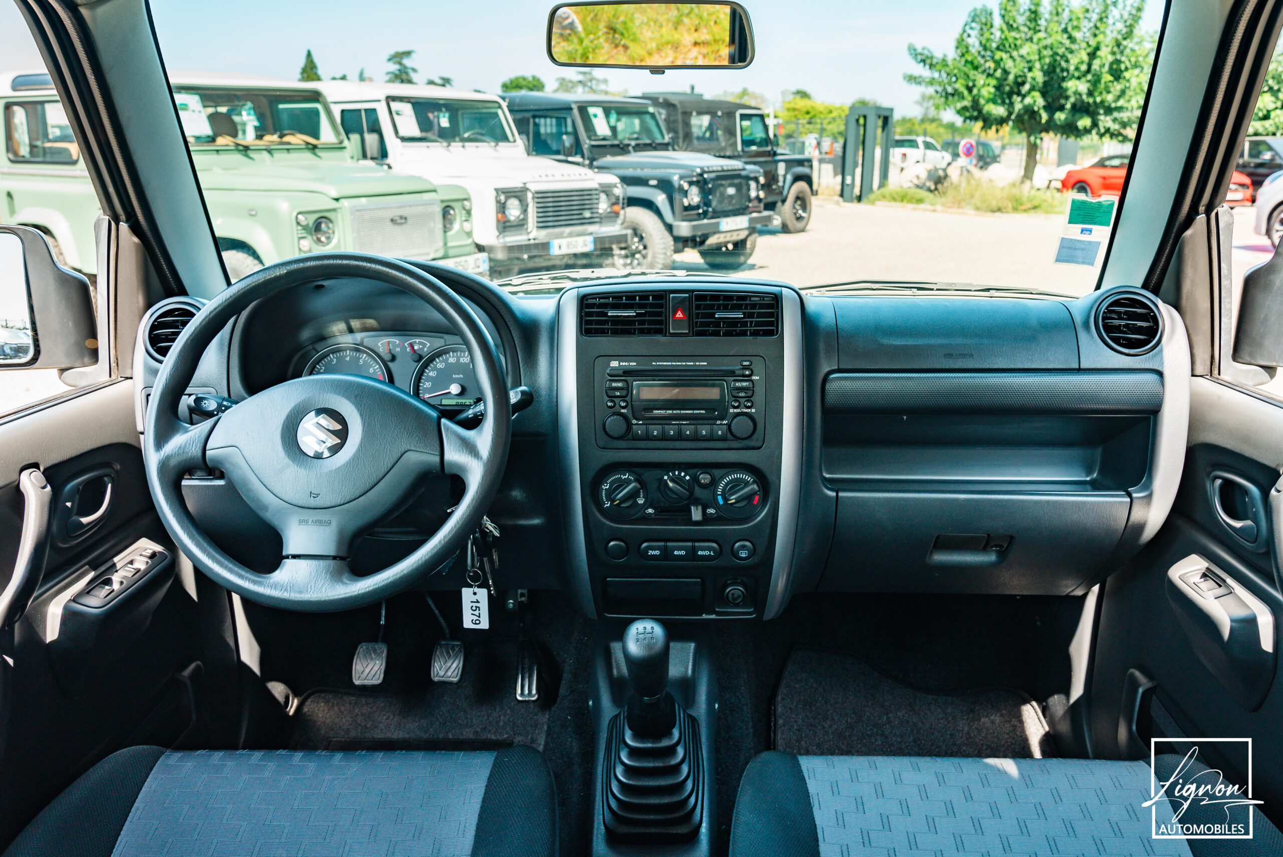 Photo Suzuki Jimny 1.3 VVT 85CH 8 000km Seulement ! Attelage