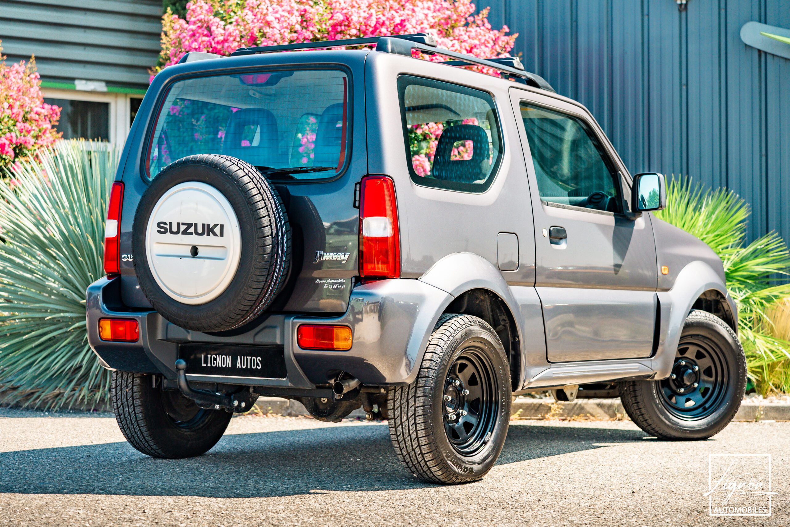 Photo Suzuki Jimny 1.3 VVT 85CH 8 000km Seulement ! Attelage