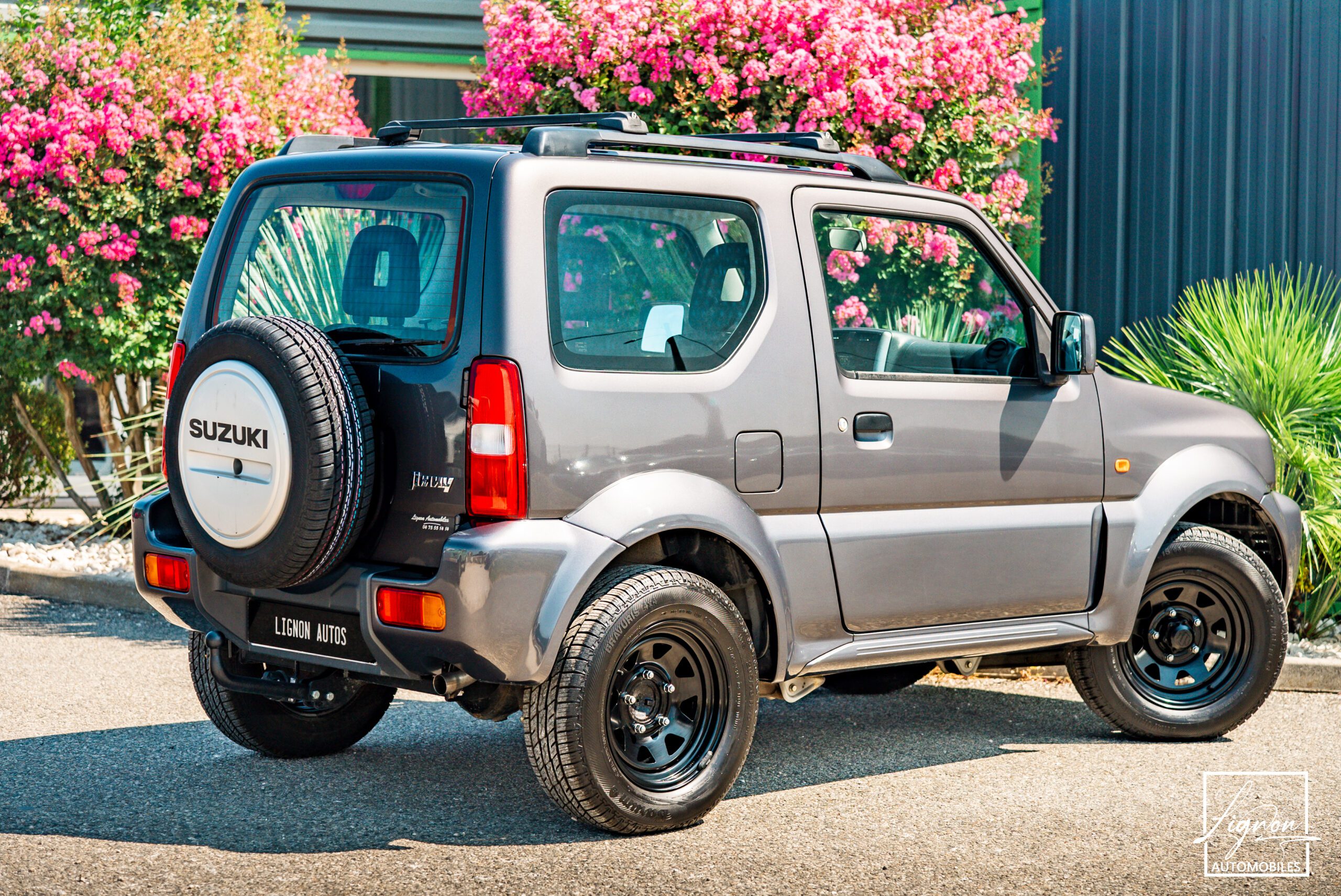 Photo Suzuki Jimny 1.3 VVT 85CH 8 000km Seulement ! Attelage