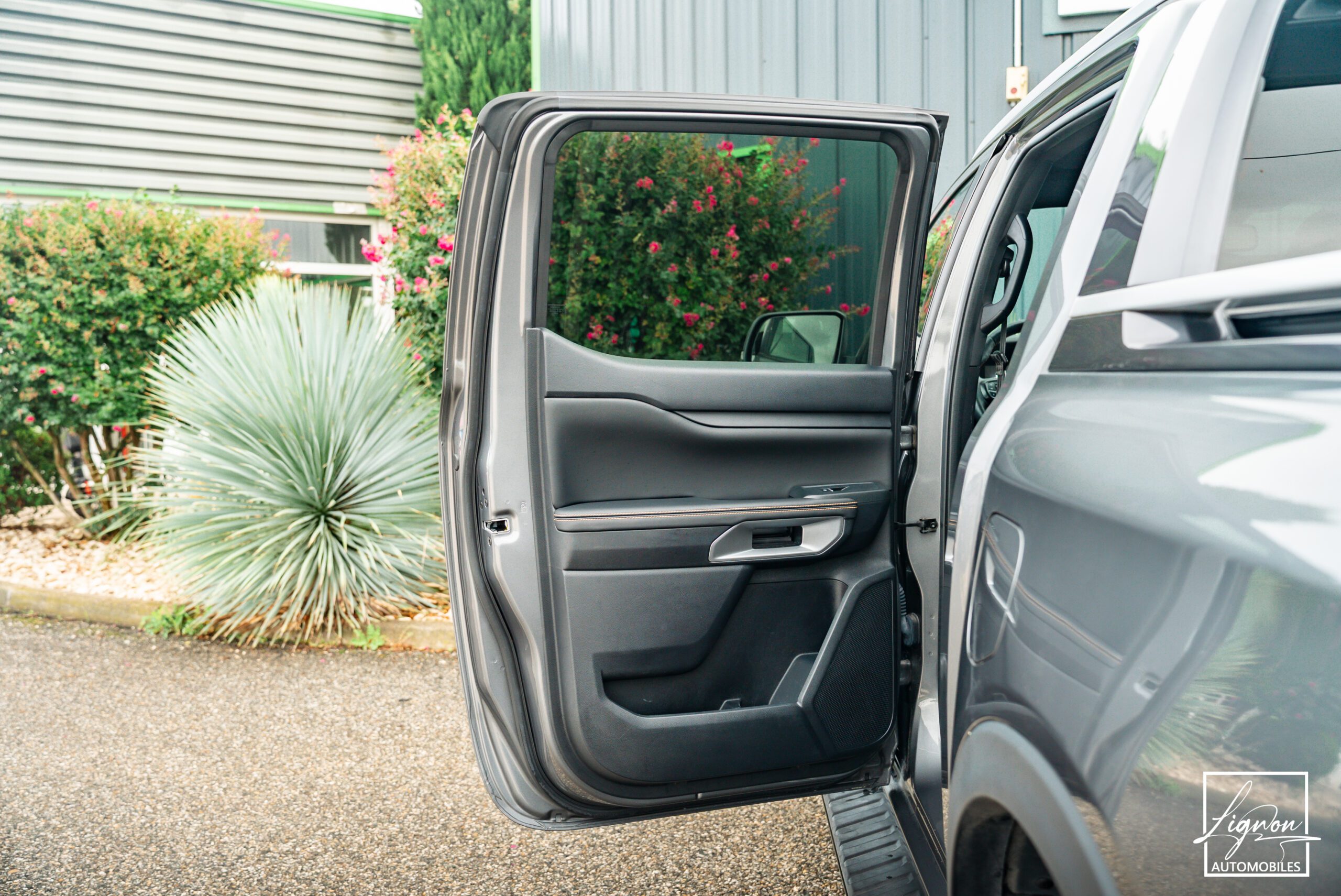 Photo Ford Ranger Wildtrak Double Cabine 2.0 ECOBLUE 205 CH - TVA RECUPERABLE