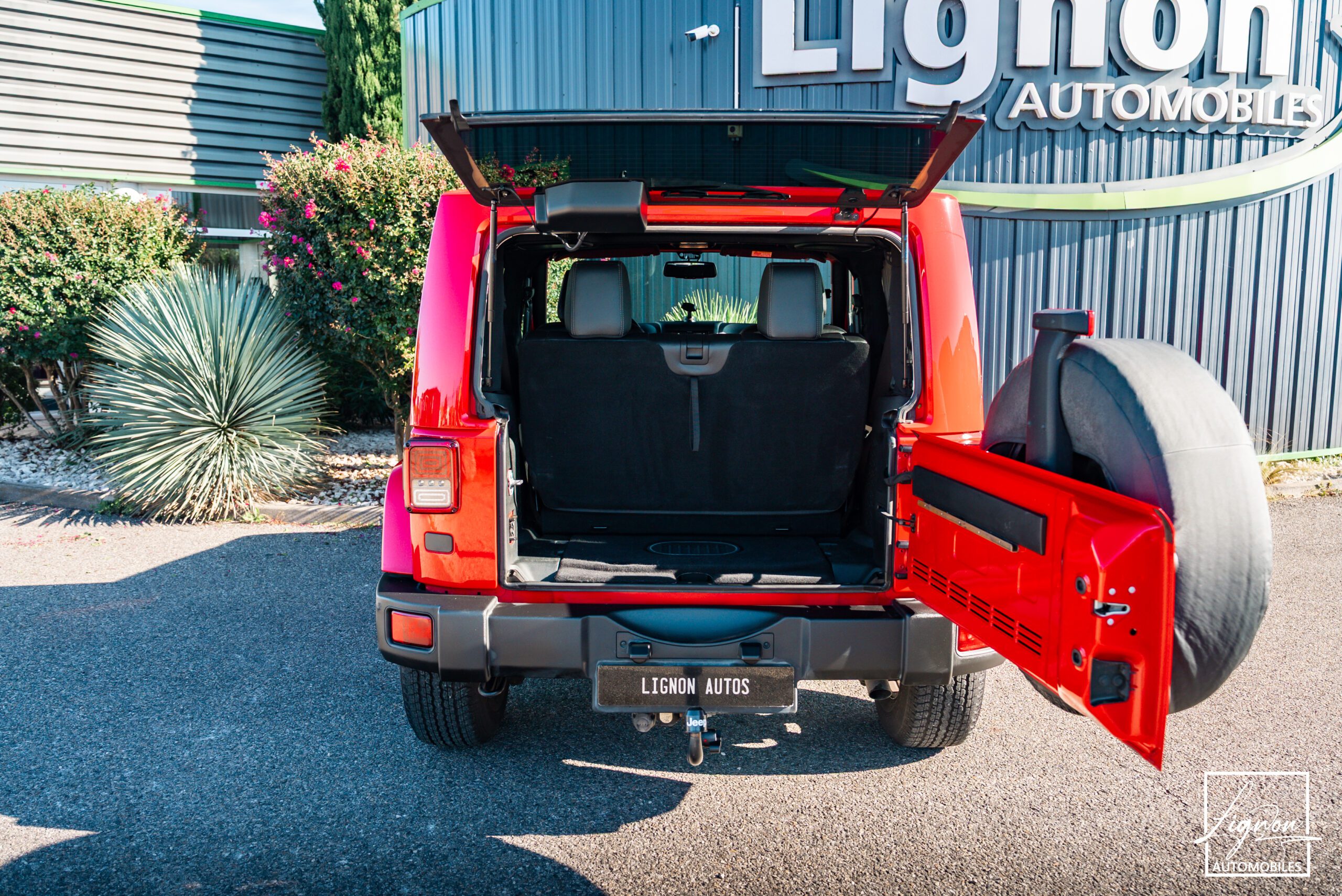 Photo Jeep Wrangler 2.8 CRD 200 CH BVA Série limitée "Night Eagle"