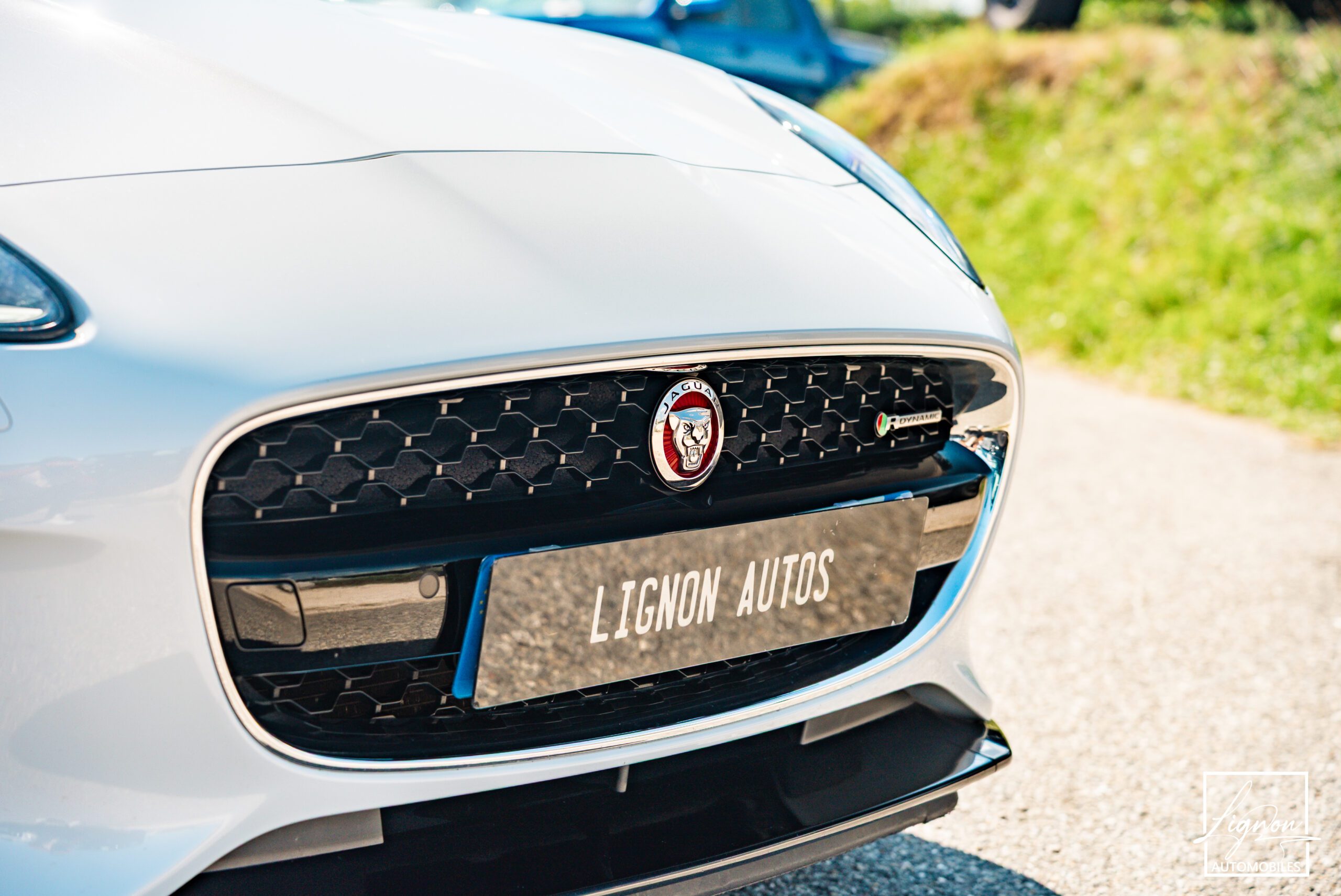 Photo Jaguar F-type Coupé 3.0 v6 P 340 R-Dynamic BVA8 - Toit Panoramique