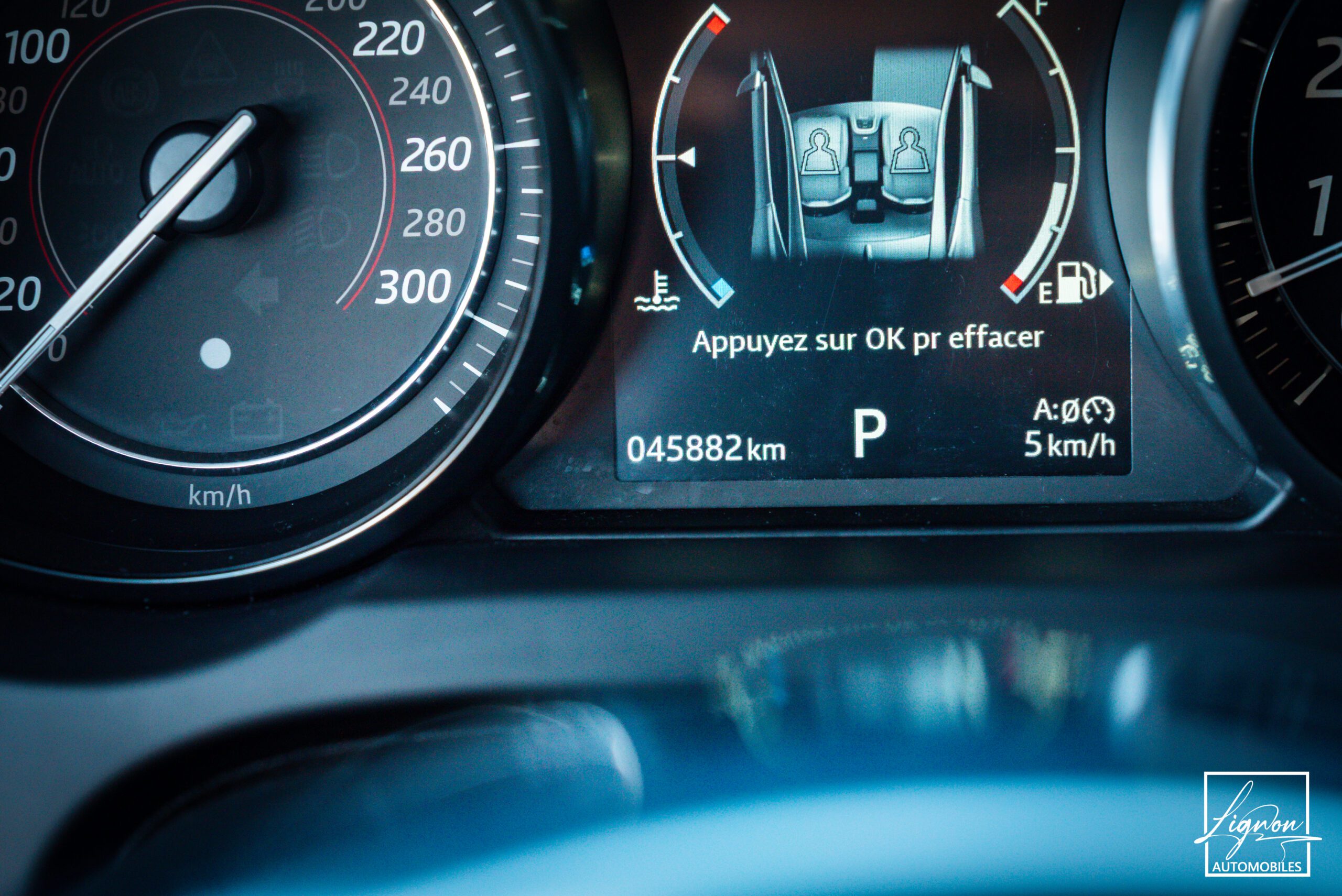 Photo Jaguar F-type Coupé 3.0 v6 P 340 R-Dynamic BVA8 - Toit Panoramique