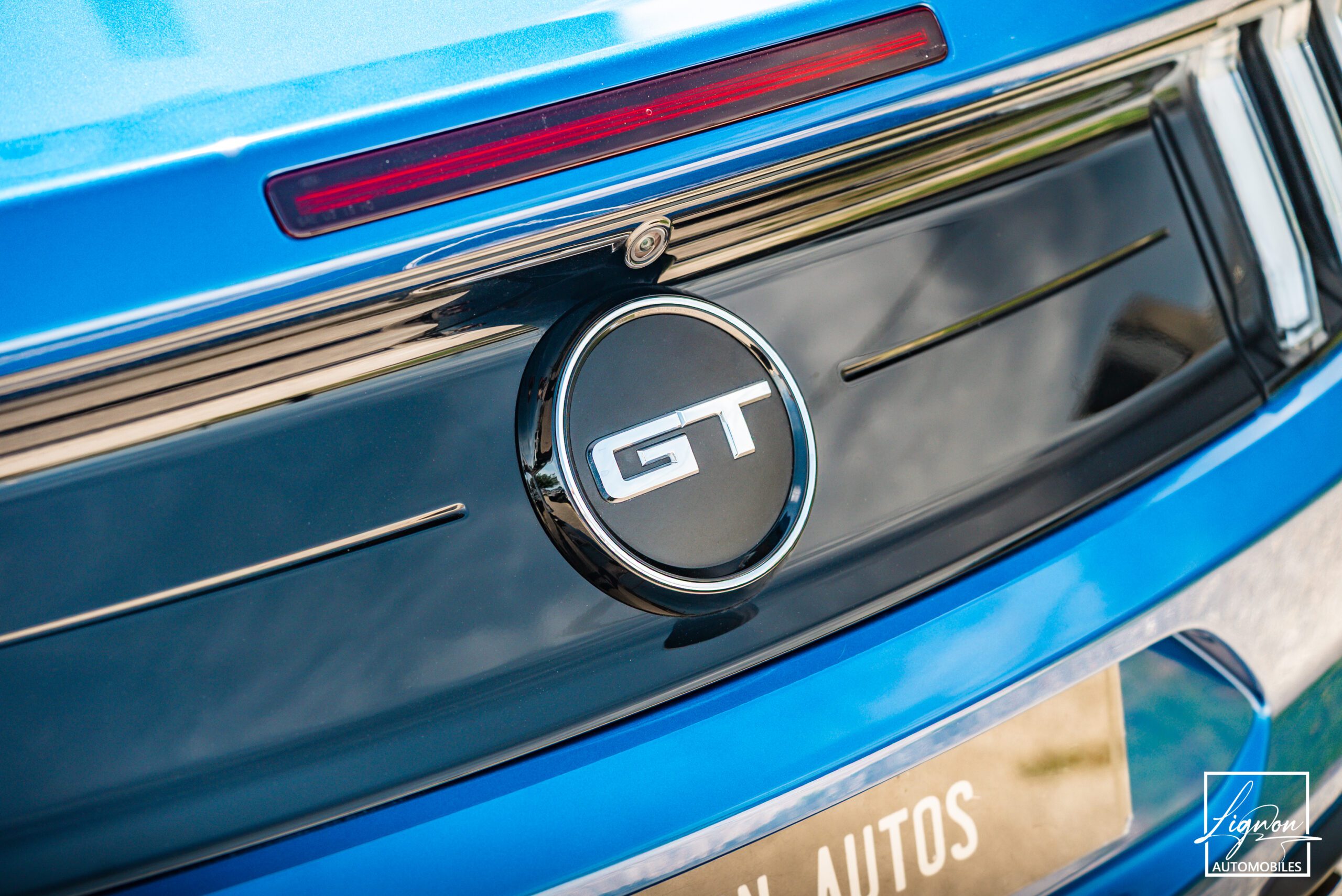 Photo Ford Mustang GT Cabriolet 5.0L V8 450 CH BVA10 Lightning Blue