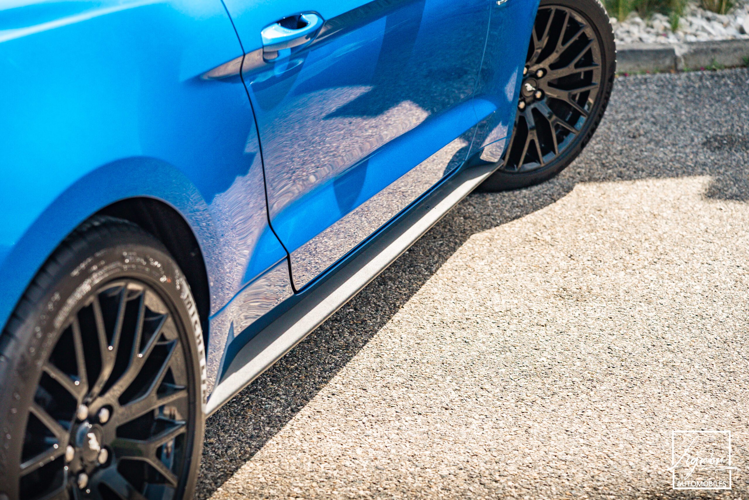 Photo Ford Mustang GT Cabriolet 5.0L V8 450 CH BVA10 Lightning Blue
