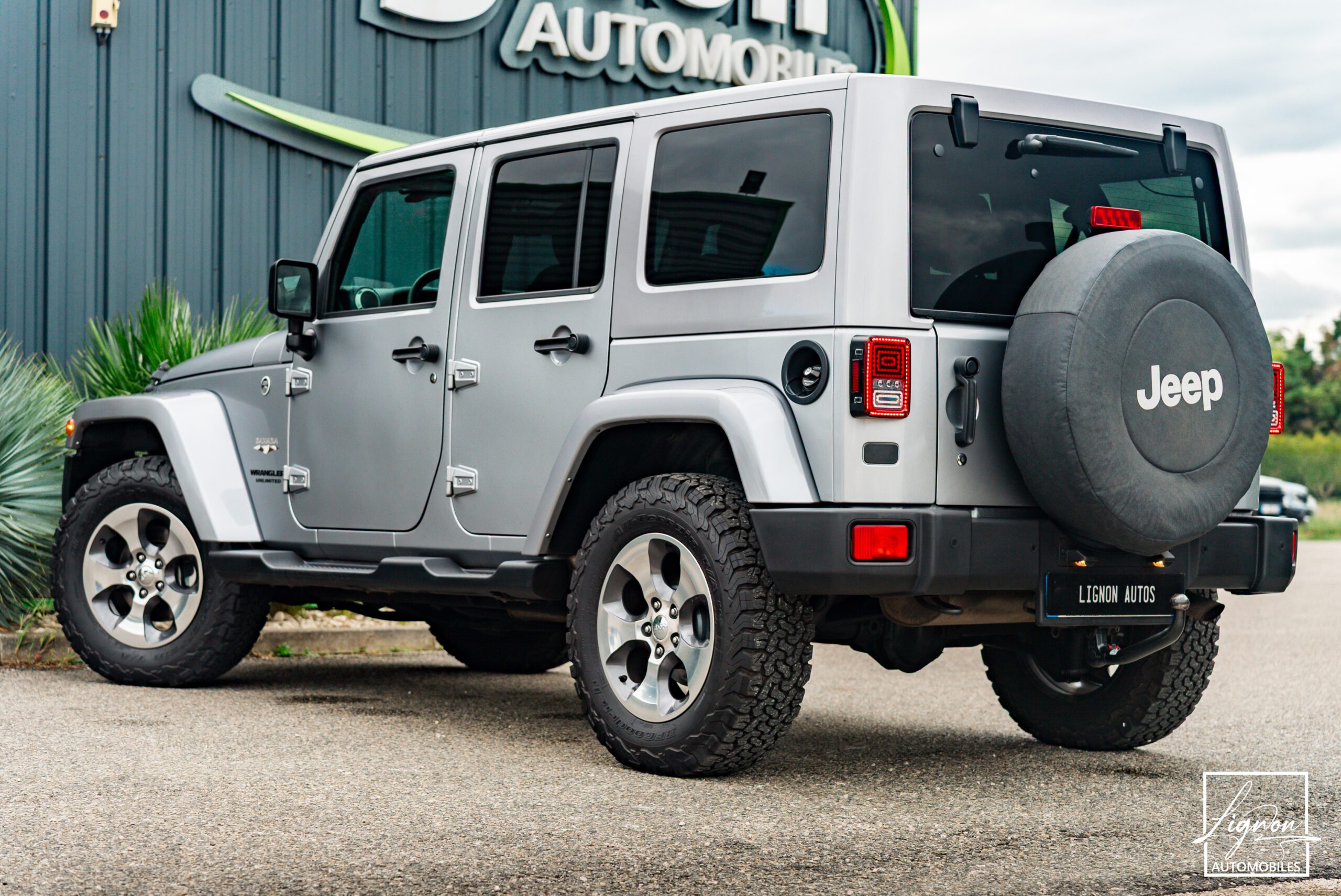 Photo Jeep Wrangler Unlimited Sahara 3.6 V6 Pentastar 284 ch BVA