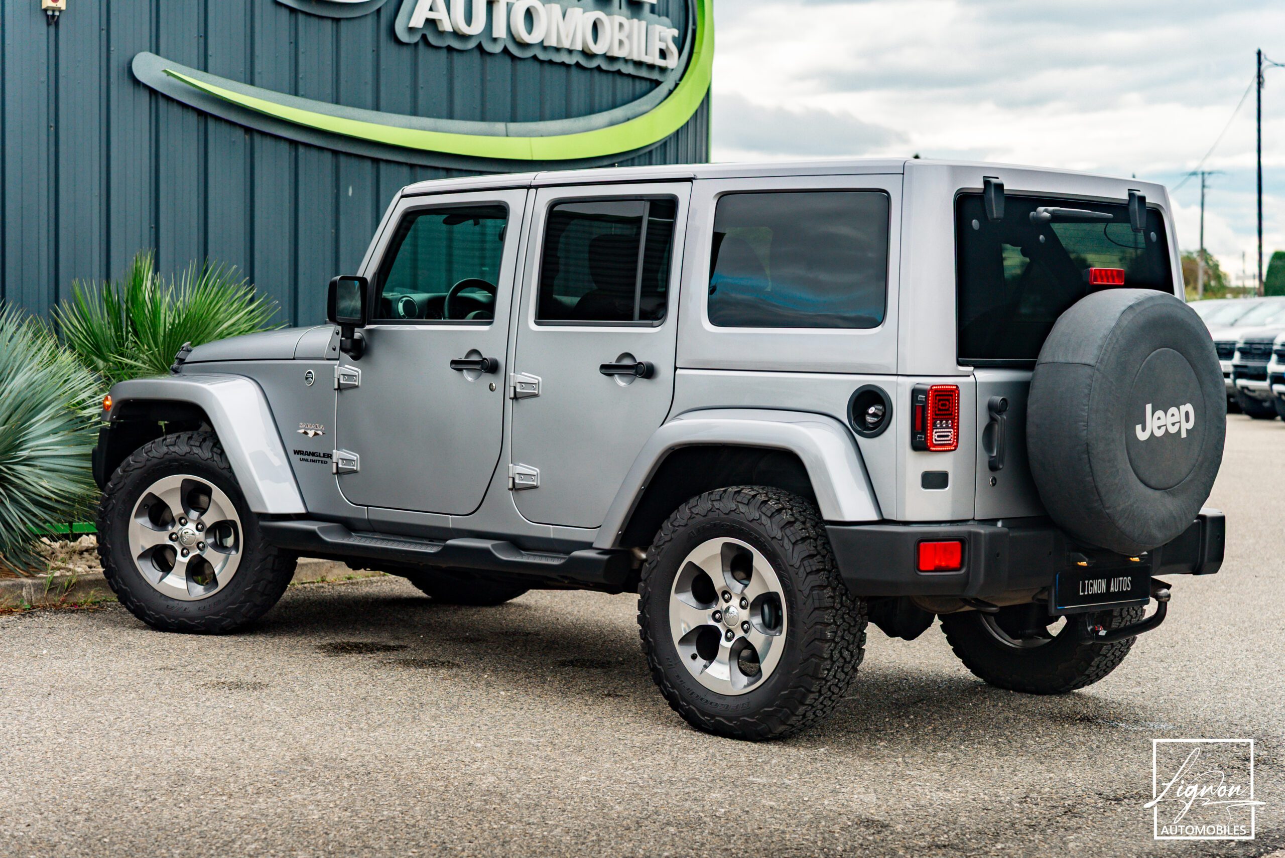 Photo Jeep Wrangler Unlimited Sahara 3.6 V6 Pentastar 284 ch BVA