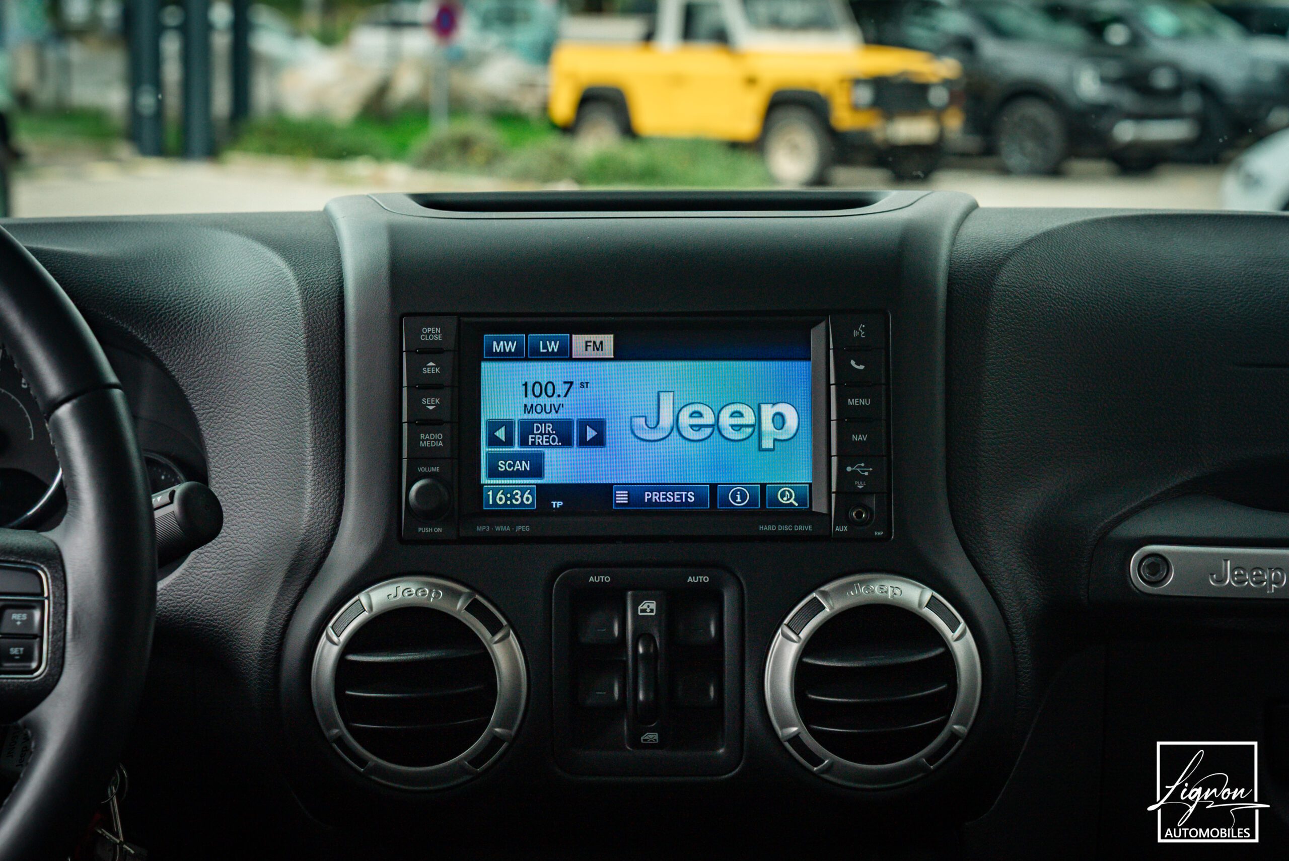 Photo Jeep Wrangler Unlimited Sahara 3.6 V6 Pentastar 284 ch BVA