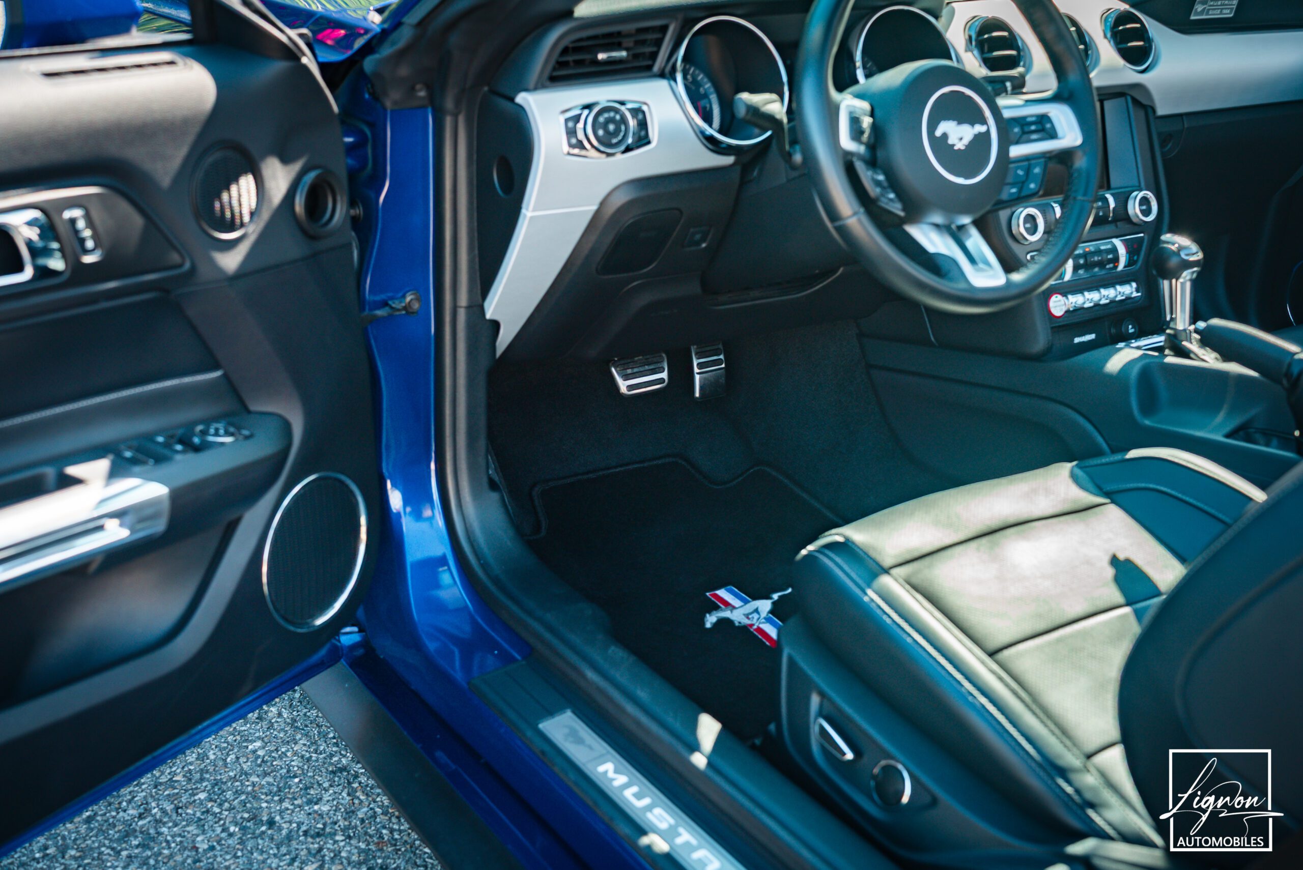 Photo Ford Mustang GT Cabriolet 5.0L V8 421 CH BVA6 - Pack Premium