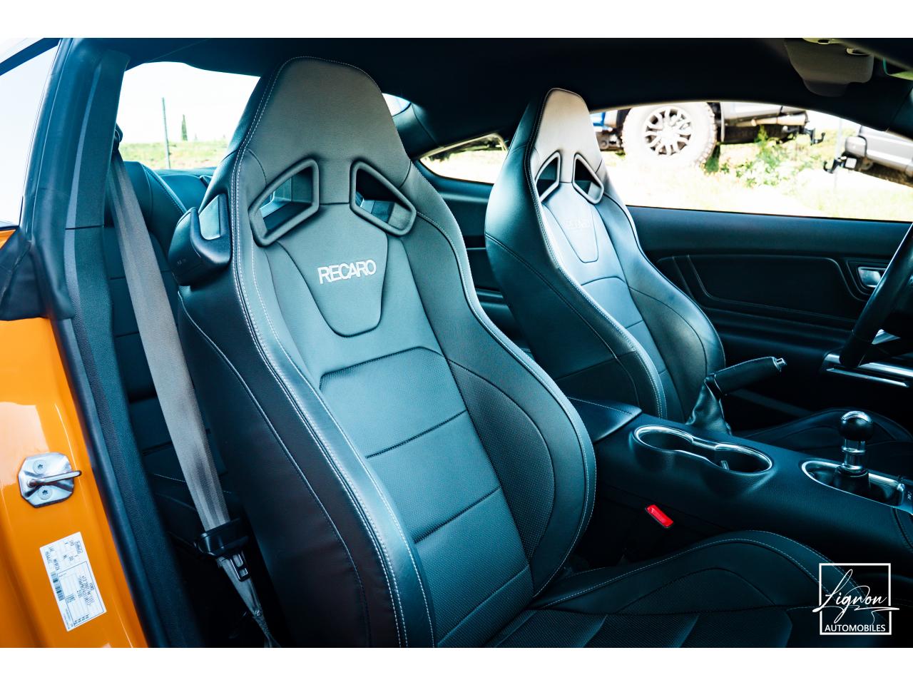 Photo FORD MUSTANG GT Fastback 5.0L V8 450 CH BVM6 Orange Fury Récaro - à partir de 734 euros