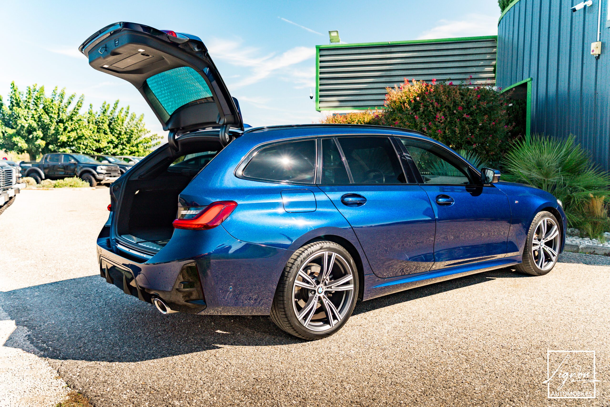Photo BMW Série 3 Touring VII 320d A xDrive 190 ch M Sport MY 2023 RESTYLE - Full Options