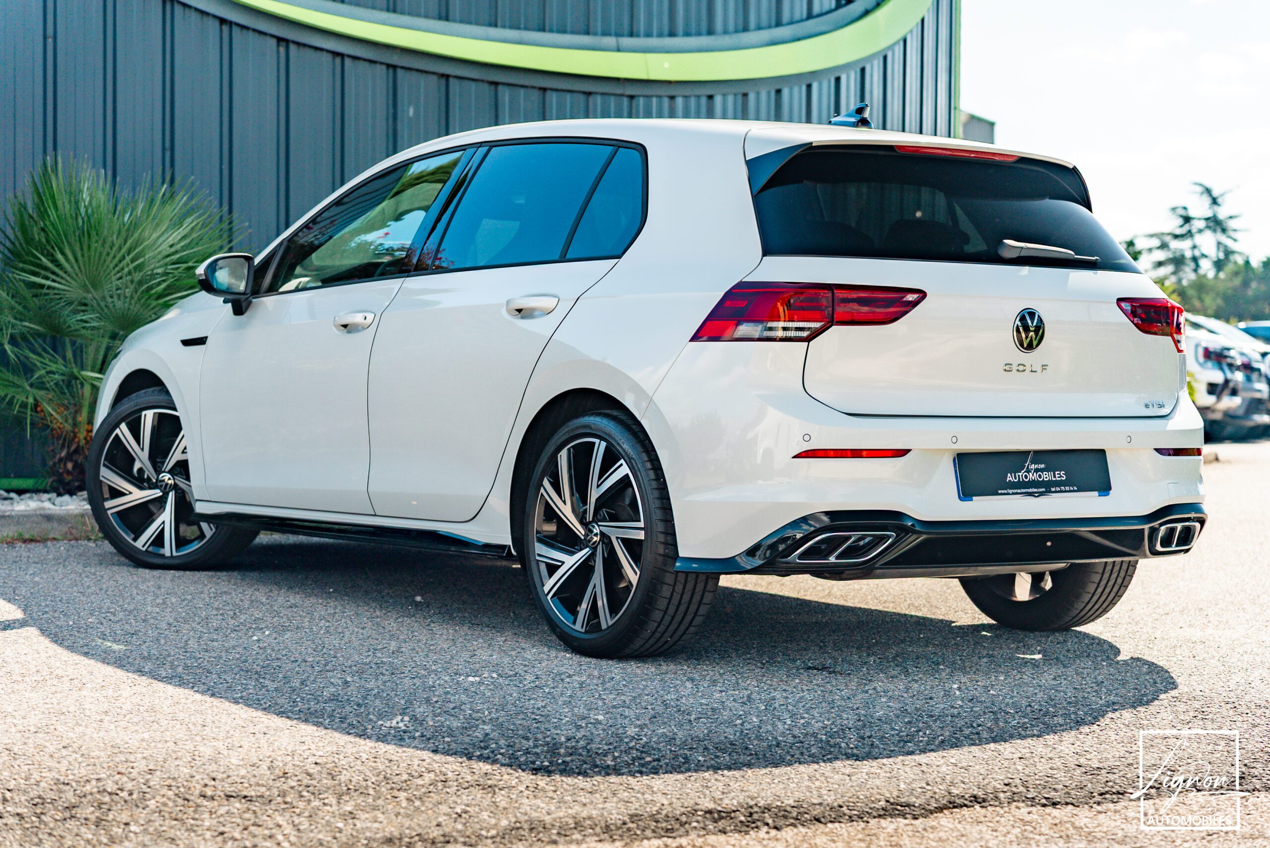 Photo Volkswagen Golf 1.5 e TSI OPF 130 ch DSG7 R-Line