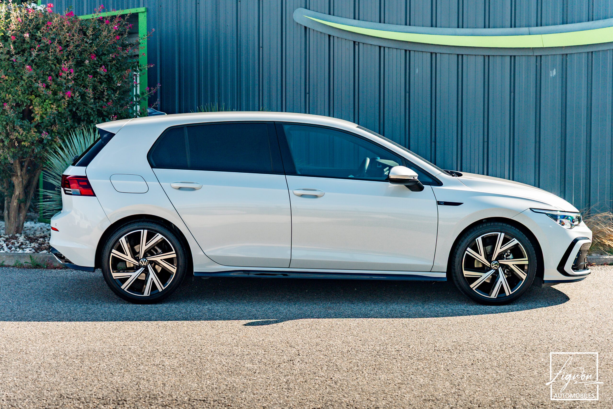 Photo Volkswagen Golf 1.5 e TSI OPF 130 ch DSG7 R-Line