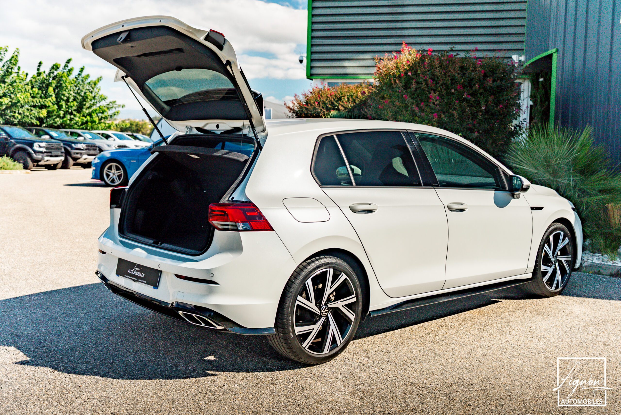 Photo Volkswagen Golf 1.5 e TSI OPF 130 ch DSG7 R-Line