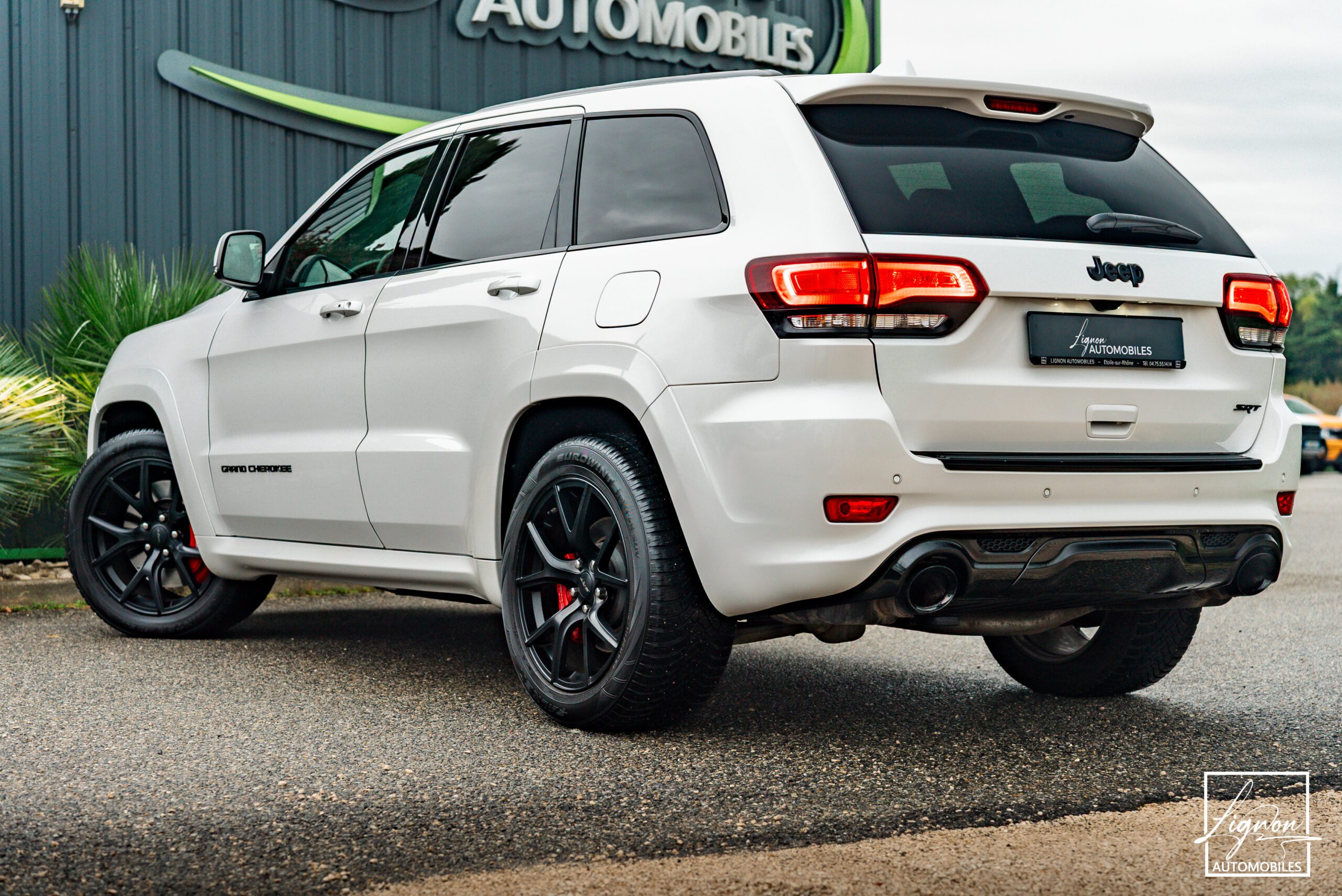 Photo Jeep Grand Cherokee SRT HEMI 6.4 V8 468