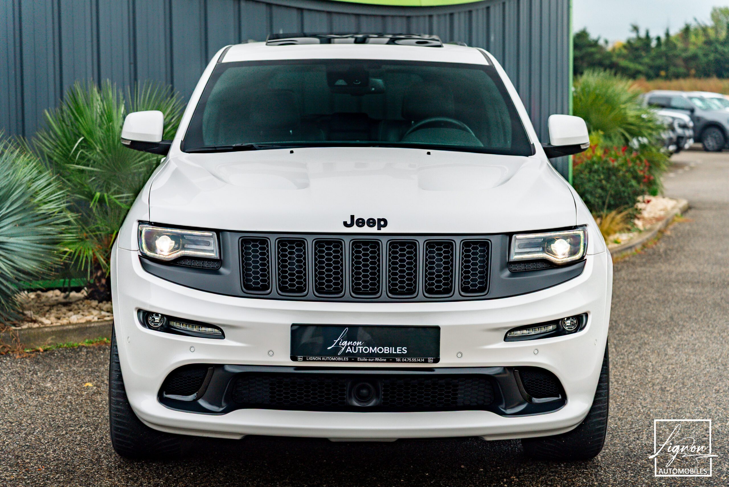 Photo Jeep Grand Cherokee SRT HEMI 6.4 V8 468