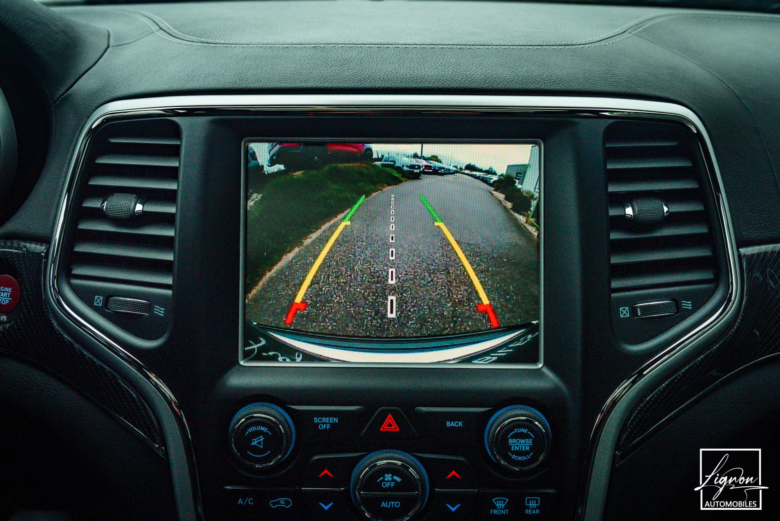 Photo Jeep Grand Cherokee SRT HEMI 6.4 V8 468