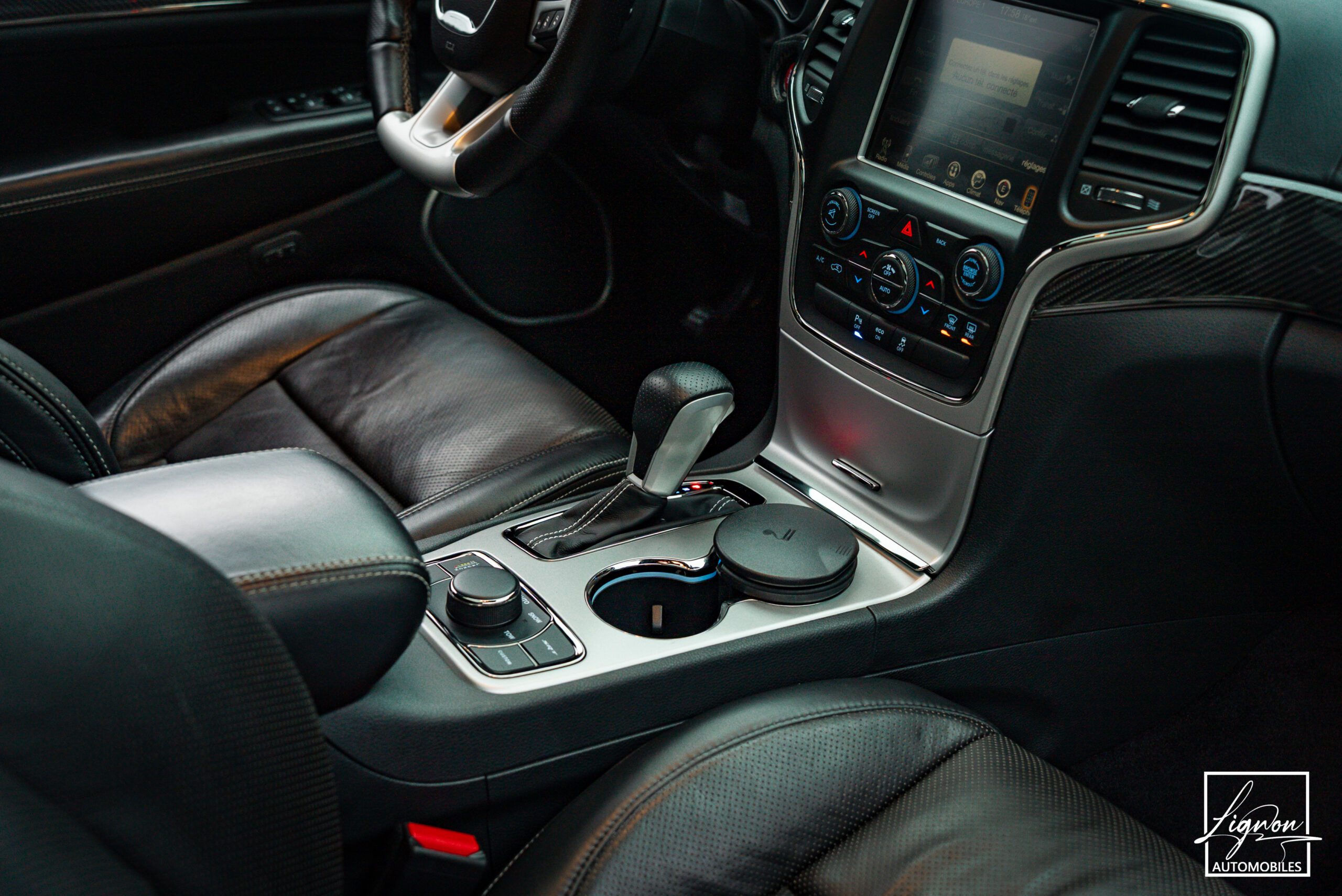 Photo Jeep Grand Cherokee SRT HEMI 6.4 V8 468