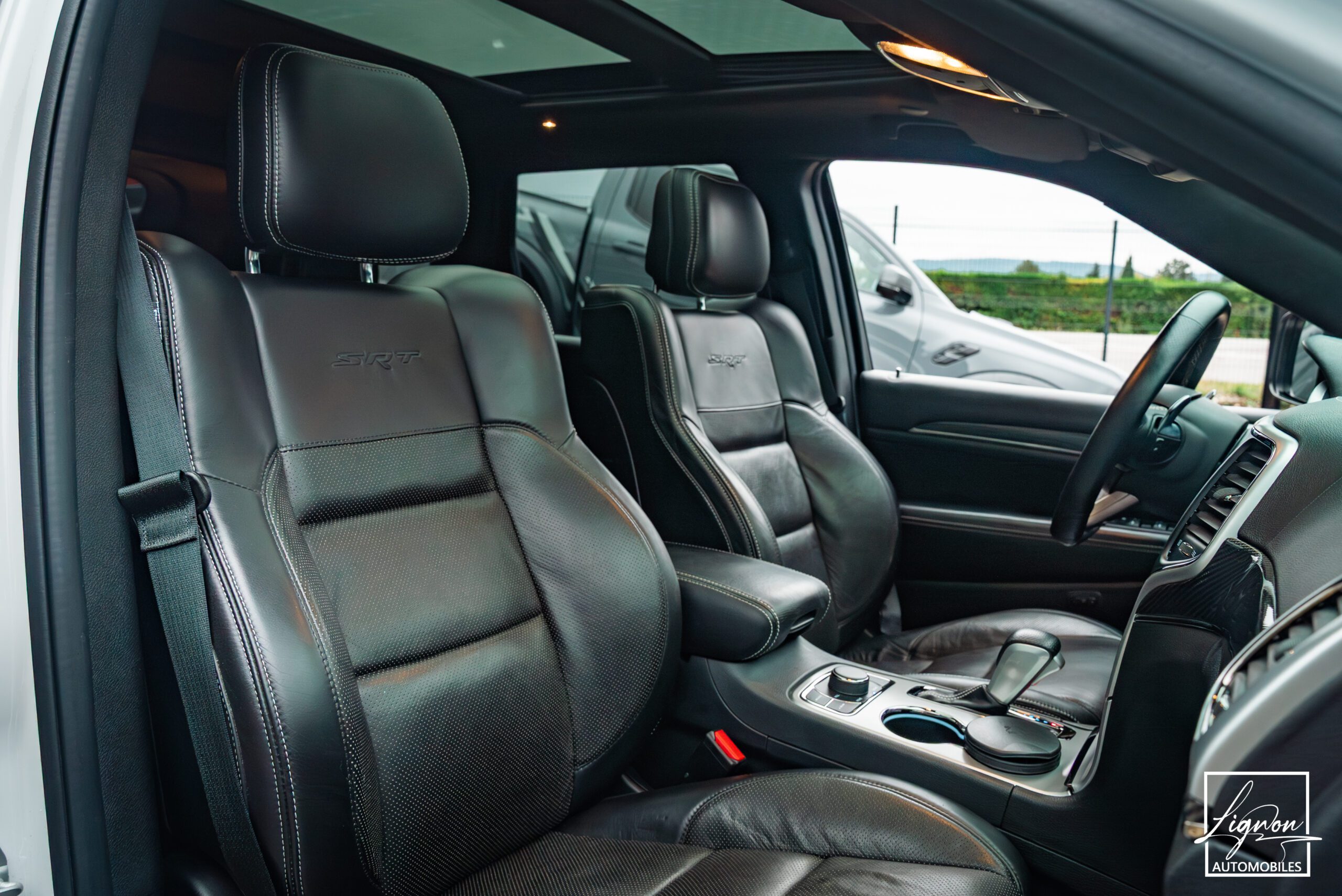 Photo Jeep Grand Cherokee SRT HEMI 6.4 V8 468