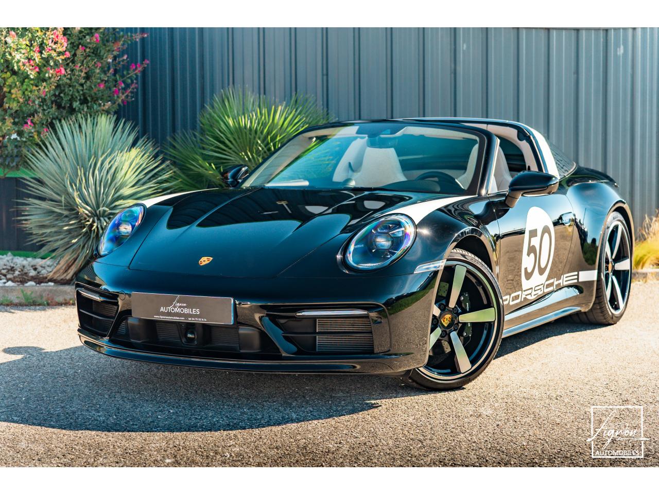 1112 PORSCHE 911 Targa 4S Limited Edition Heritage Design Edition N° 858/992 – à partir de 3000 euros