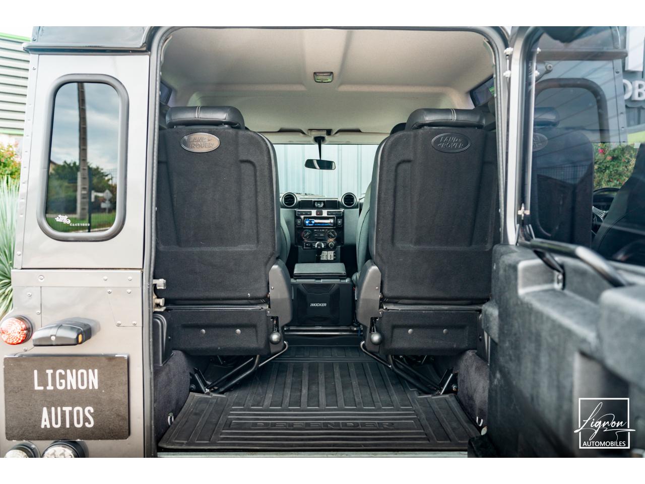 Photo LAND ROVER DEFENDER 90 TD4 2.2L SW 4 Places