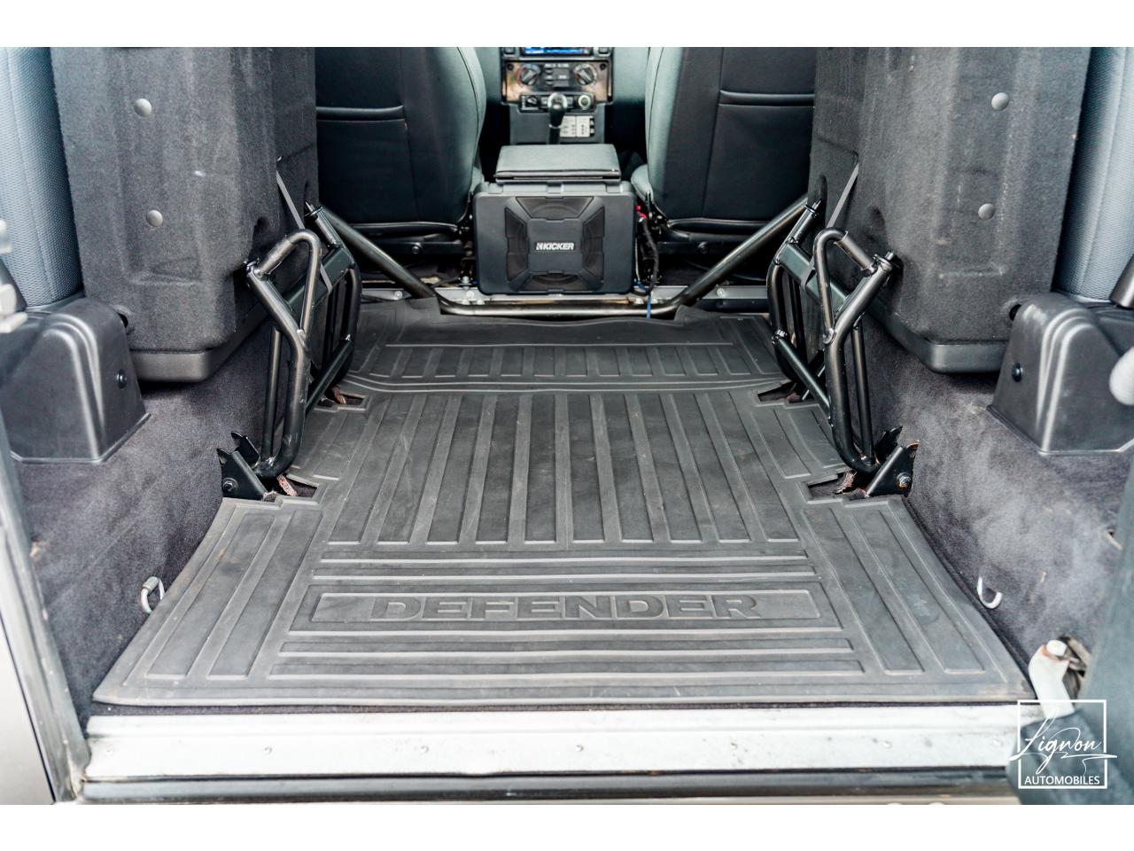 Photo LAND ROVER DEFENDER 90 TD4 2.2L SW 4 Places