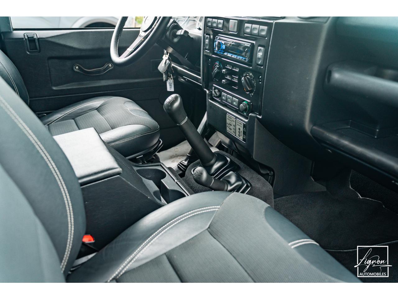 Photo LAND ROVER DEFENDER 90 TD4 2.2L SW 4 Places