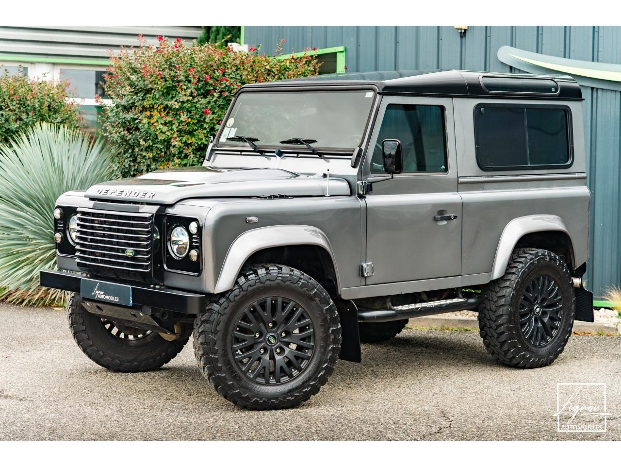 LAND ROVER DEFENDER 90 TD4 2.2L SW 4 Places