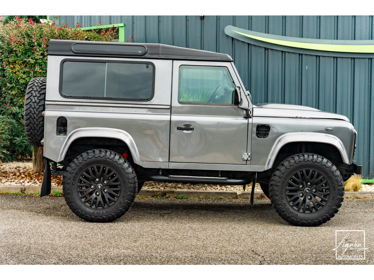 Photo LAND ROVER DEFENDER 90 TD4 2.2L SW 4 Places