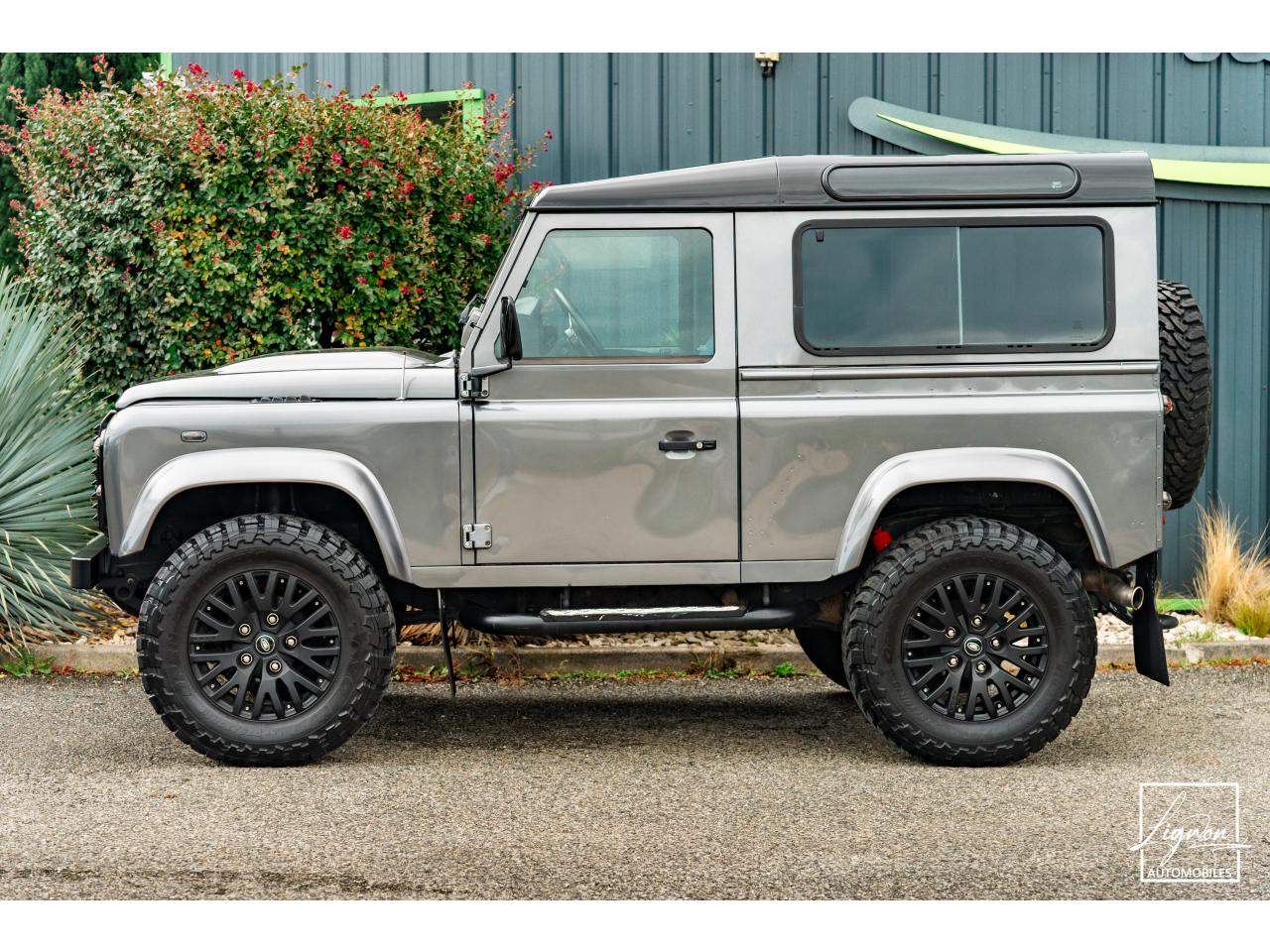 Photo LAND ROVER DEFENDER 90 TD4 2.2L SW 4 Places