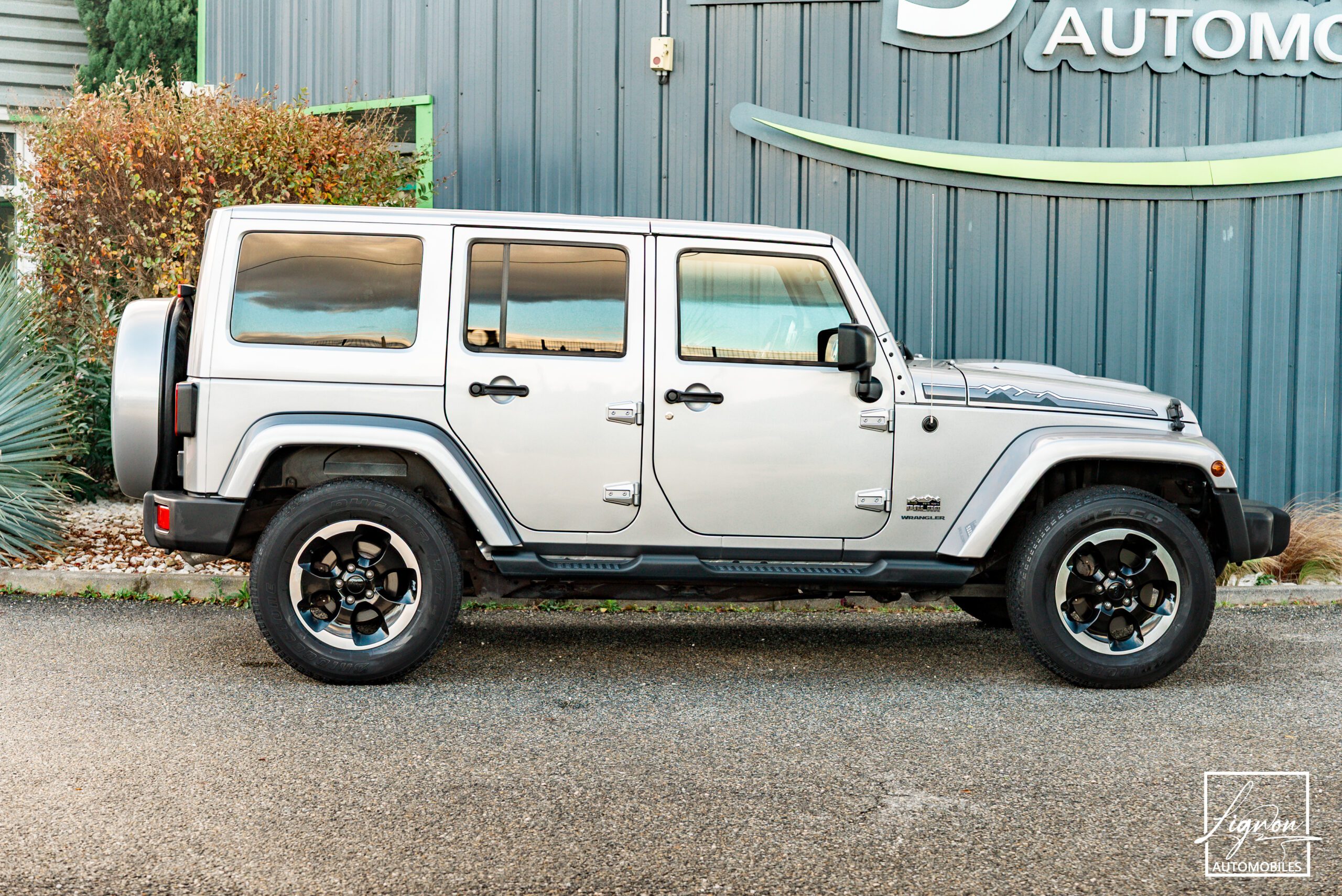 Photo Jeep Wrangler Unlimited Polar 5 portes 3.6 v6 284 ch
