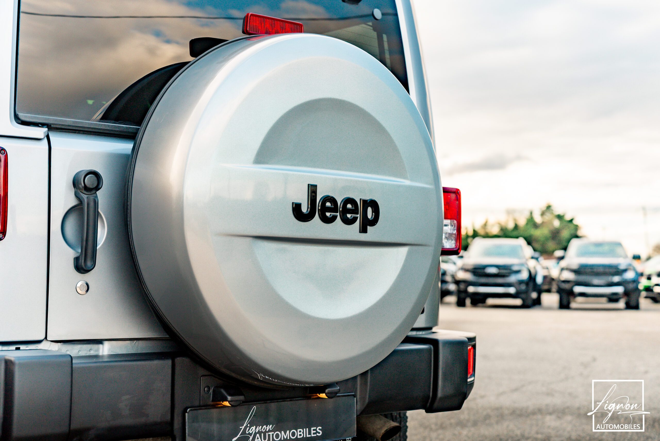 Photo Jeep Wrangler Unlimited Polar 5 portes 3.6 v6 284 ch