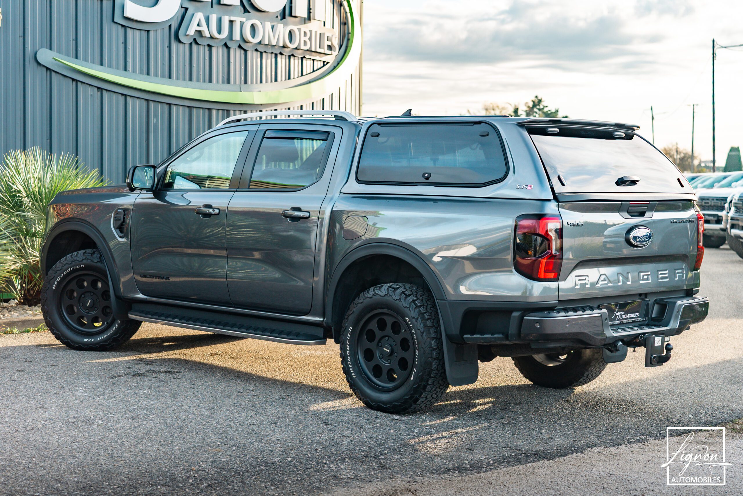Photo Ford Ranger Wildtrak Double Cabine 2.0 ECOBLUE 205 CH Hard top