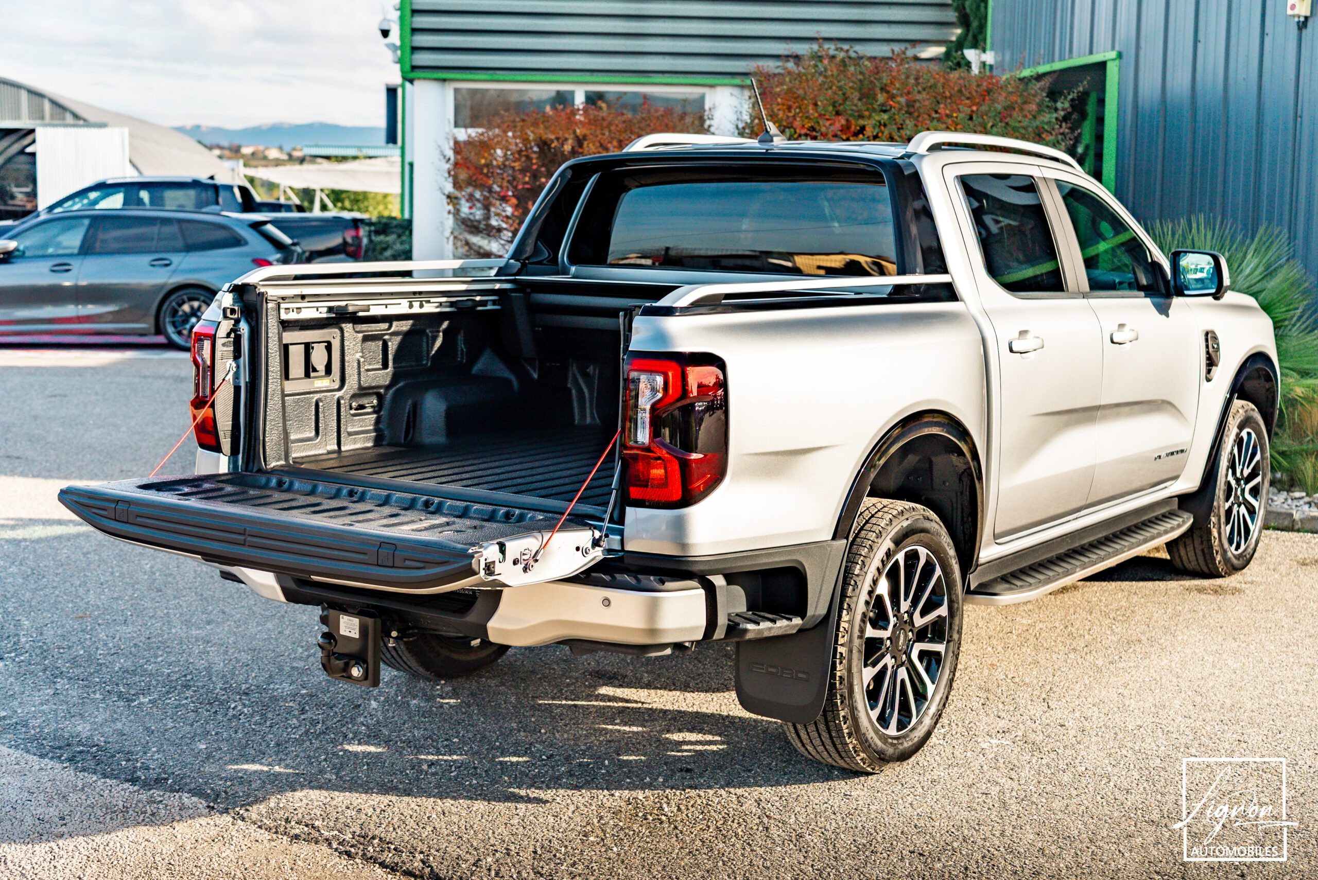 Photo Ford Ranger Wildtrack Double Cabine 3.0 v6 240 "PLATINUM" TVA RECUPERABLE - Pack assistance Remorquage