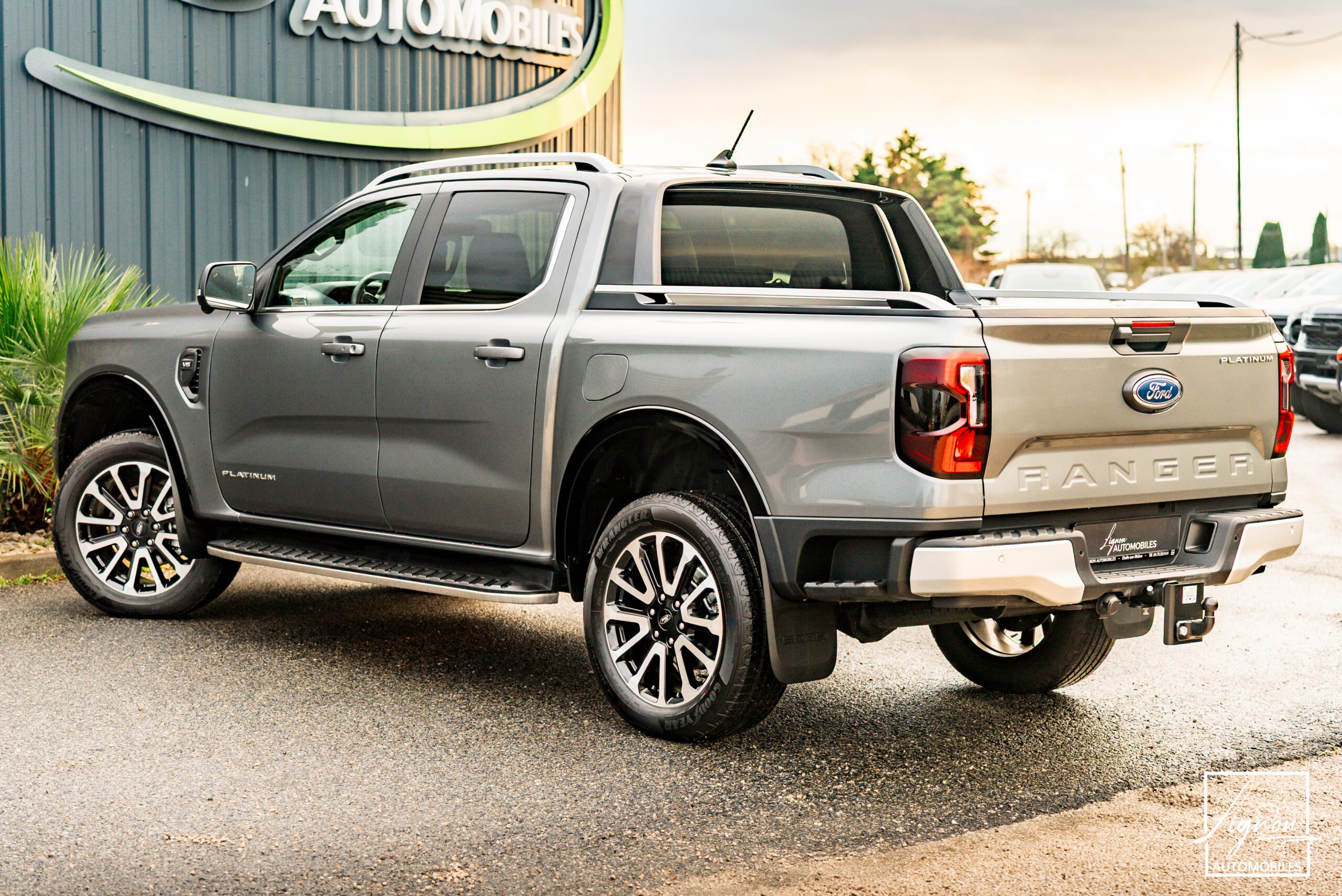 Photo Ford Ranger Wildtrack Double Cabine 3.0 v6 240 "PLATINUM" TVA RECUPERABLE - Pack assistance Remorquage