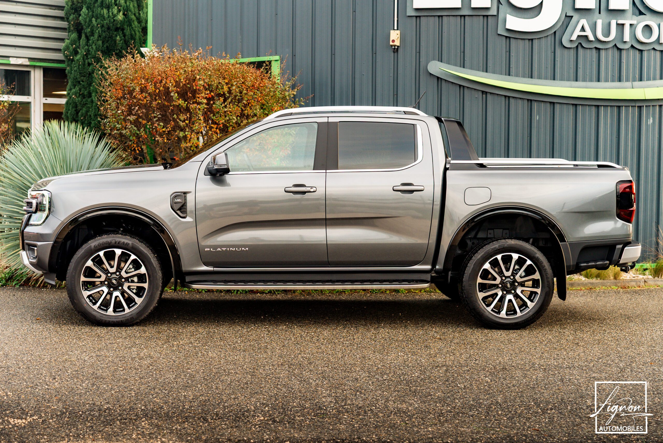 Photo Ford Ranger Wildtrack Double Cabine 3.0 v6 240 "PLATINUM" TVA RECUPERABLE - Pack assistance Remorquage