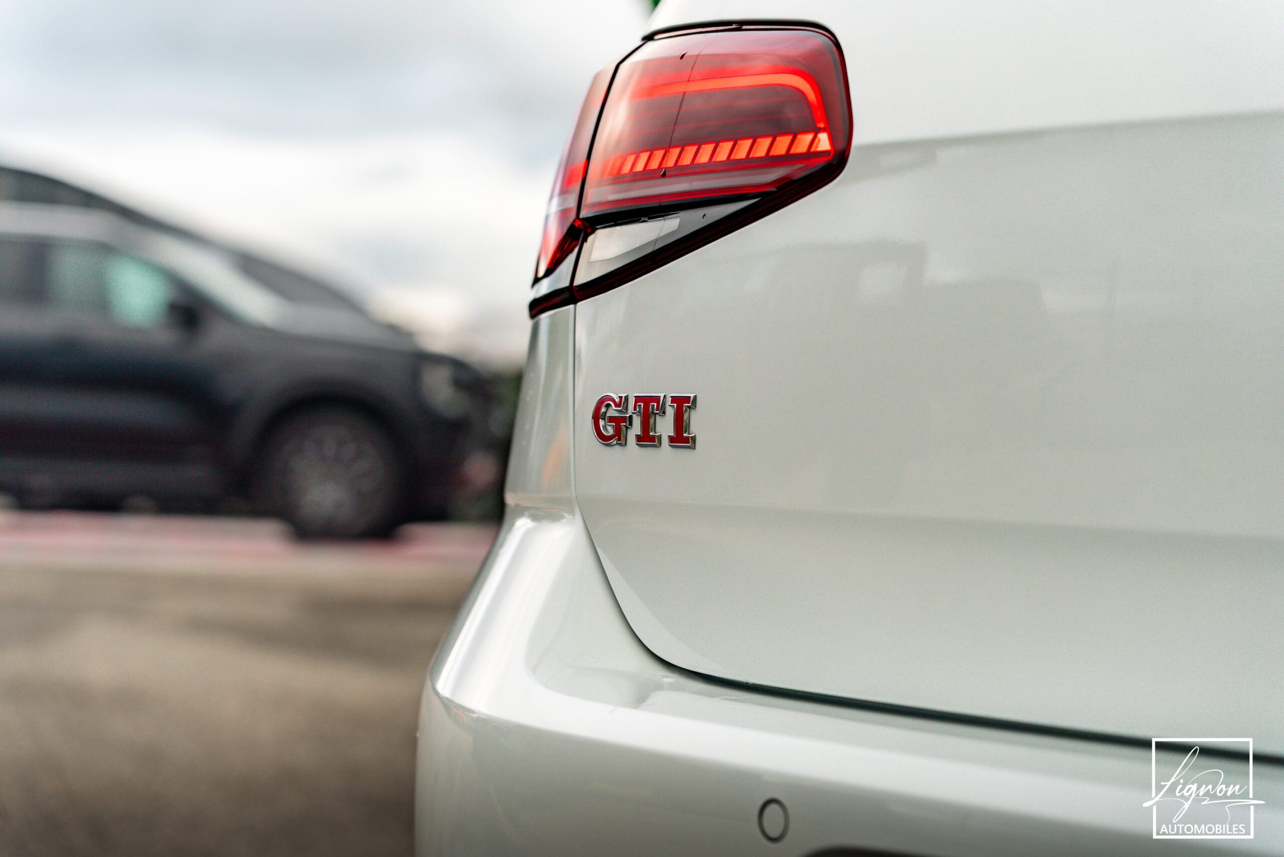 Photo Volkswagen Golf GTI Performance 2.0 TSI 245 DSG - 1er Main
