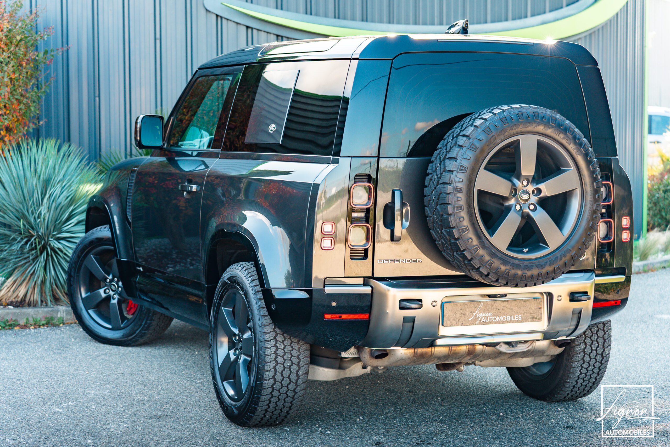 Photo Land Rover Defender 90 P400 3.0 X-Dynamic HSE 3 Places TVA Récupérable