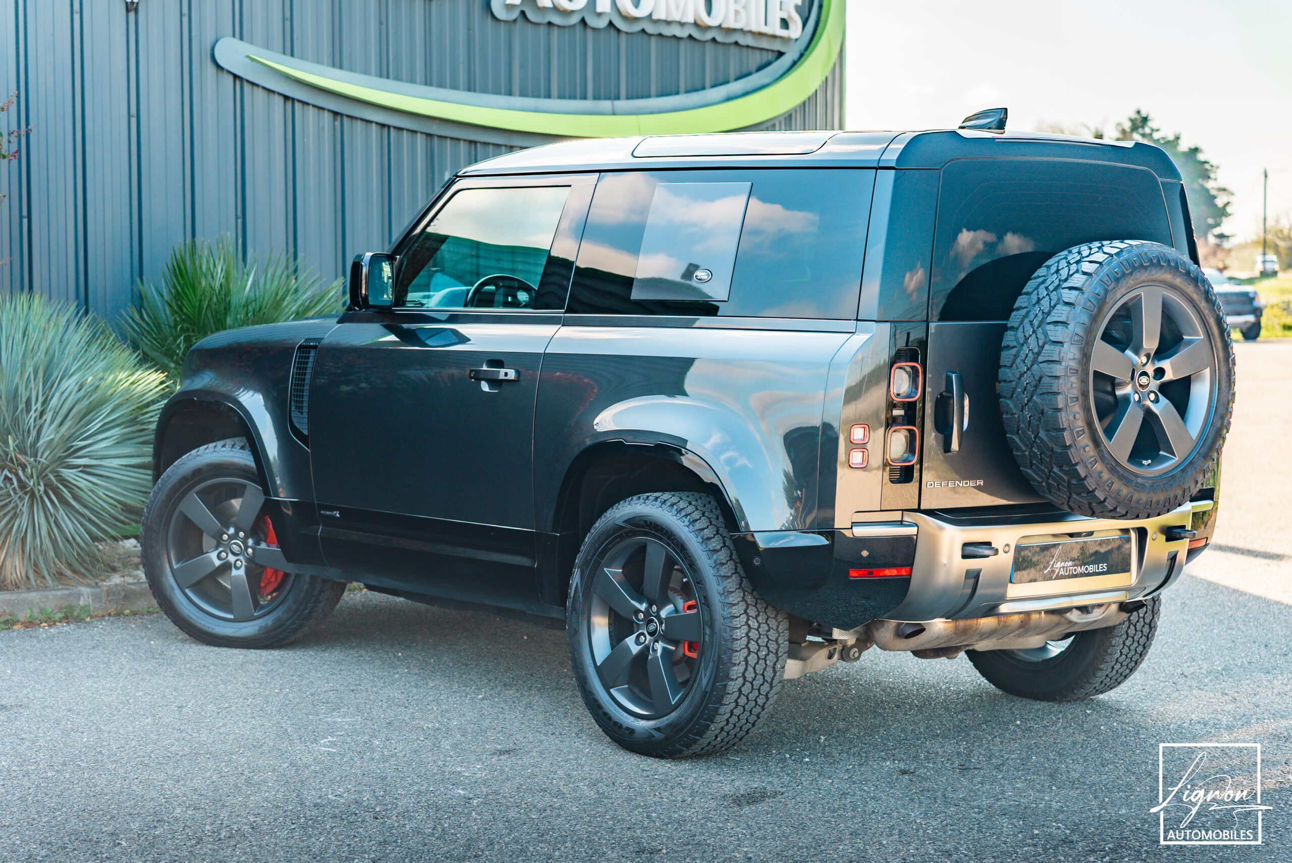 Photo Land Rover Defender 90 P400 3.0 X-Dynamic HSE 3 Places TVA Récupérable