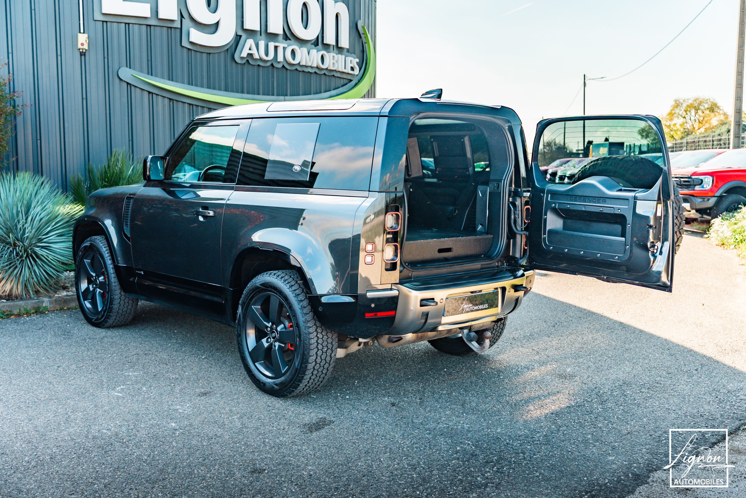 Photo Land Rover Defender 90 P400 3.0 X-Dynamic HSE 3 Places TVA Récupérable