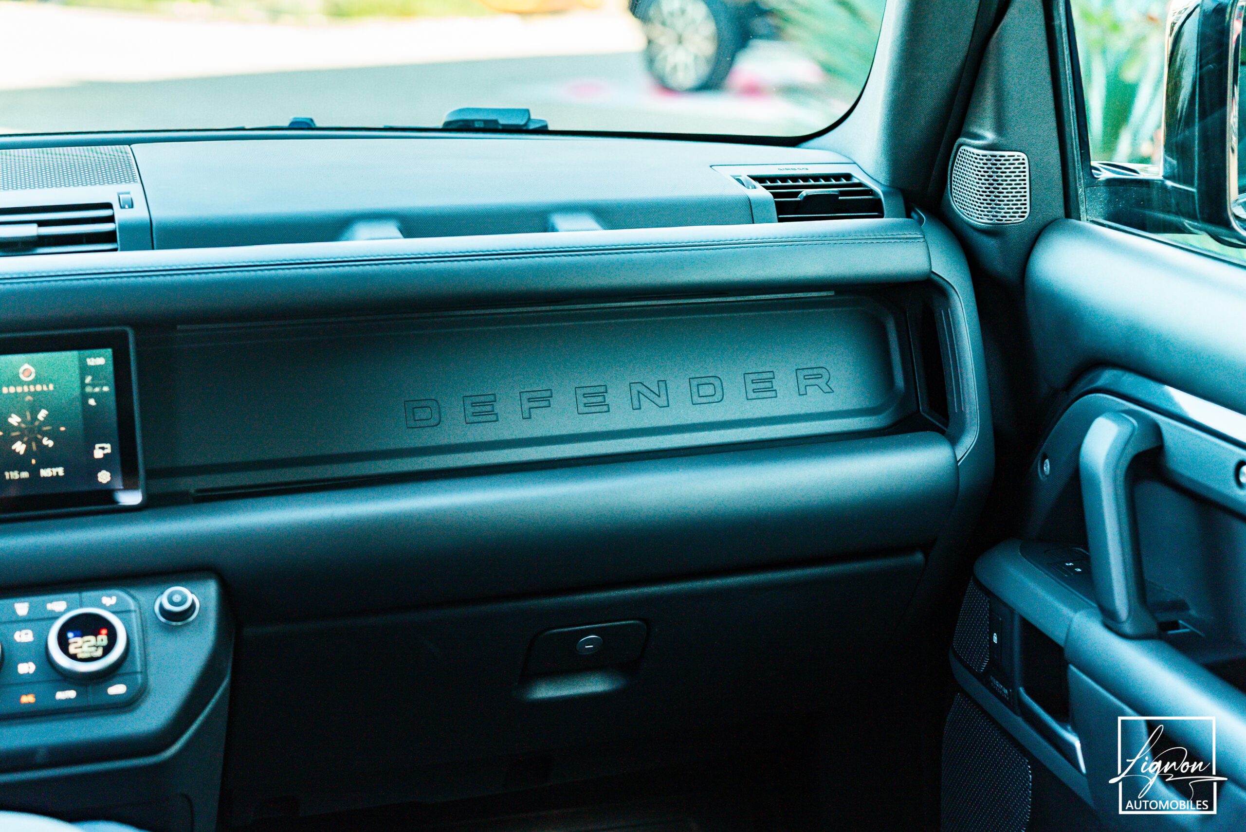 Photo Land Rover Defender 90 P400 3.0 X-Dynamic HSE 3 Places TVA Récupérable