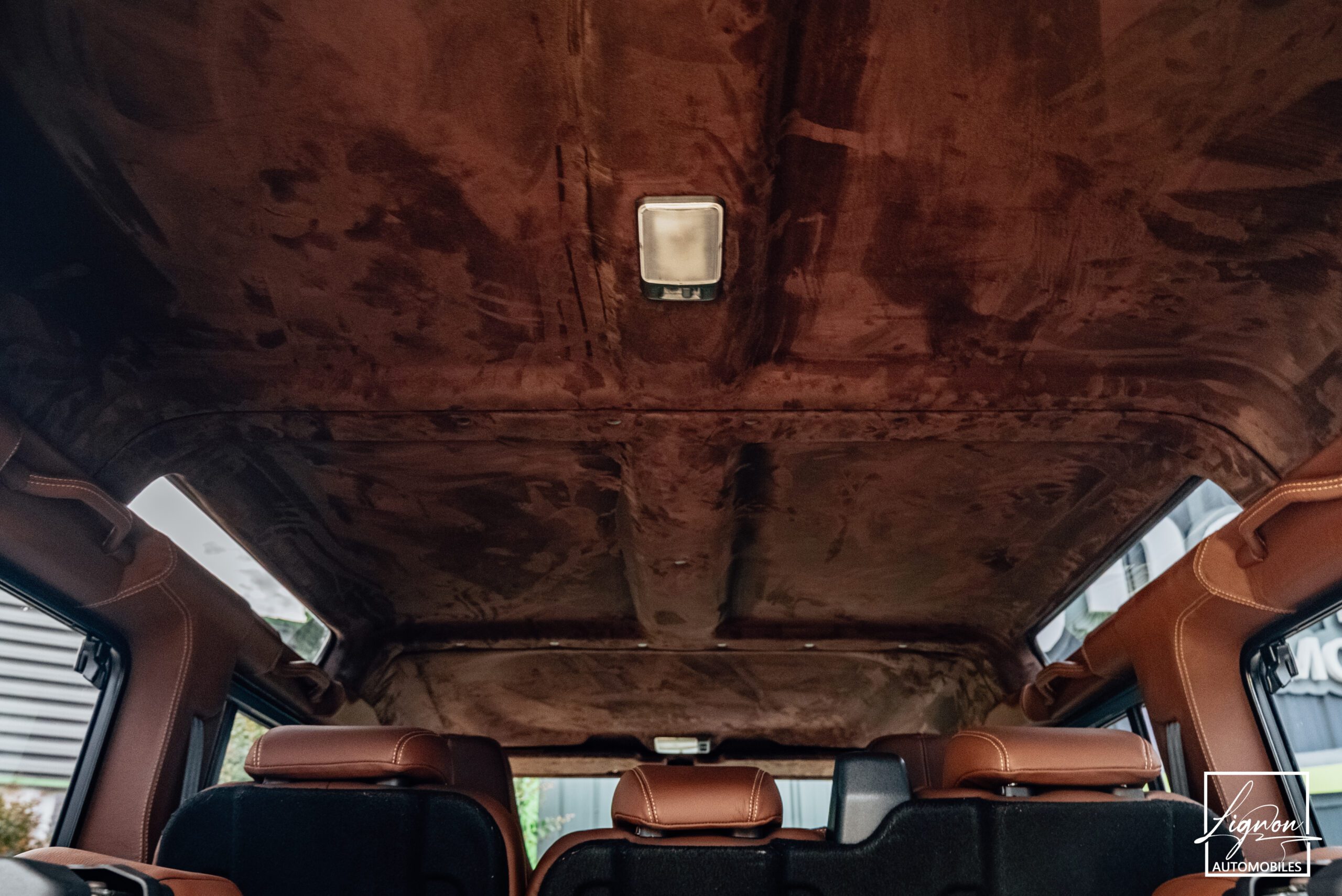 Photo Land Rover Defender 110 SW 2.2 7 Places "R.A.F Blue"