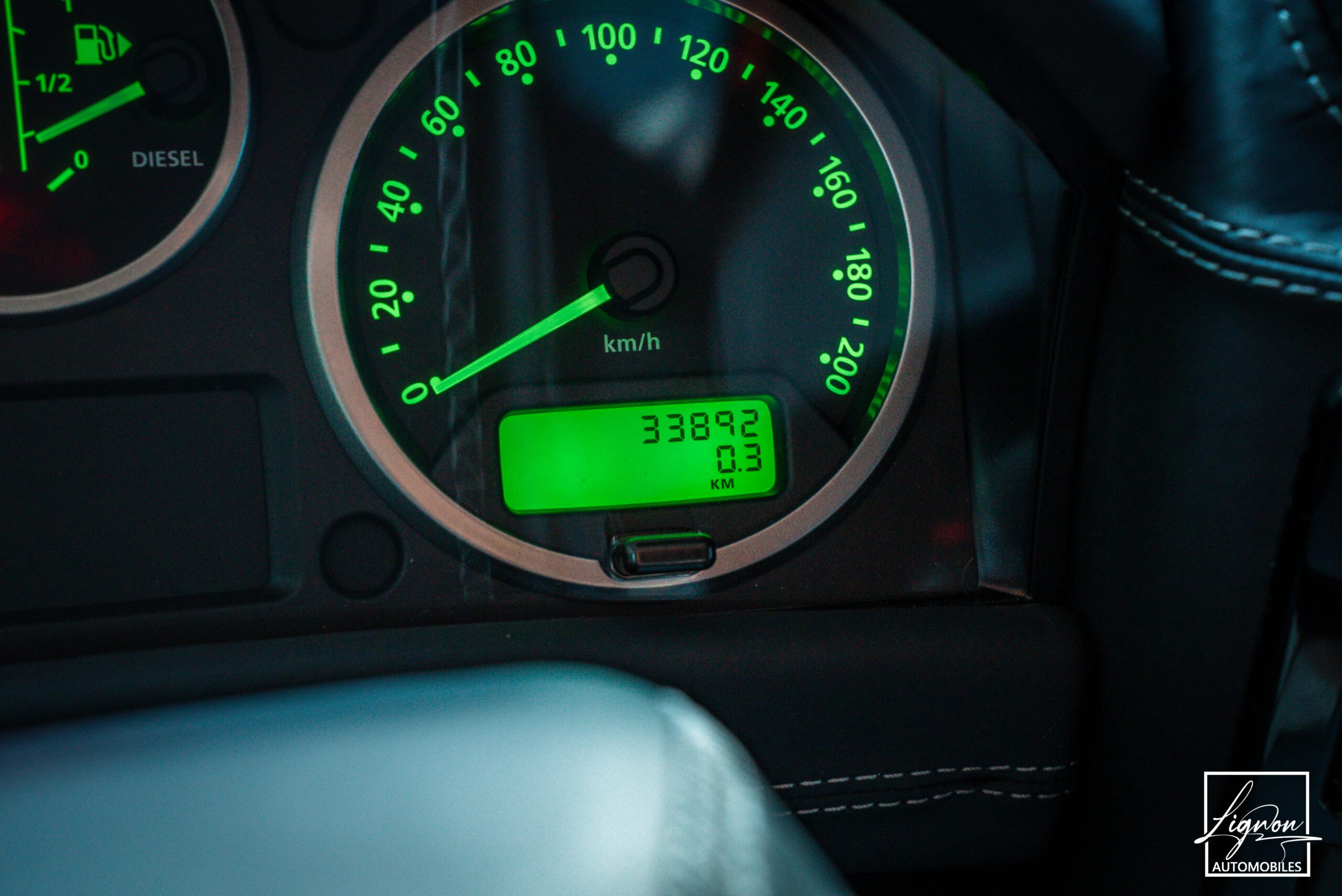Photo Land Rover Defender "Midgnight Edition" 110 td4 SW 5 places 