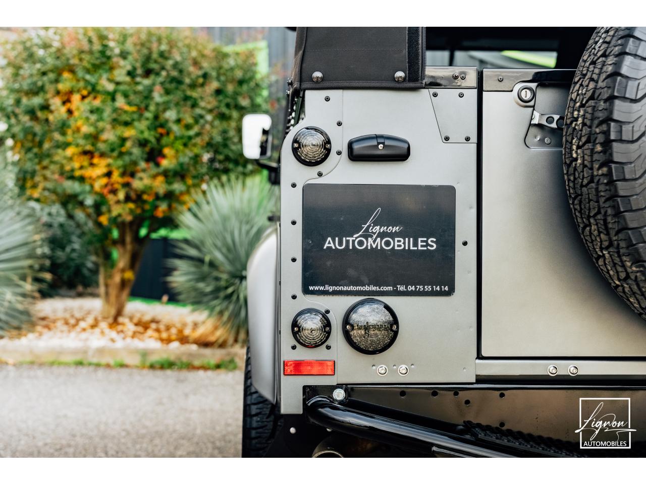 Photo LAND ROVER DEFENDER 110 2,2L Td4 Soft Top Frozen Grey