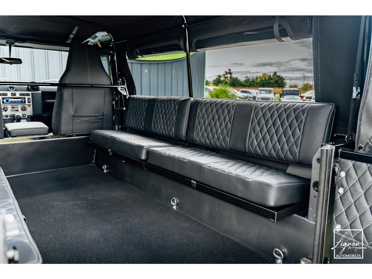 Photo LAND ROVER DEFENDER 110 2,2L Td4 Soft Top Frozen Grey